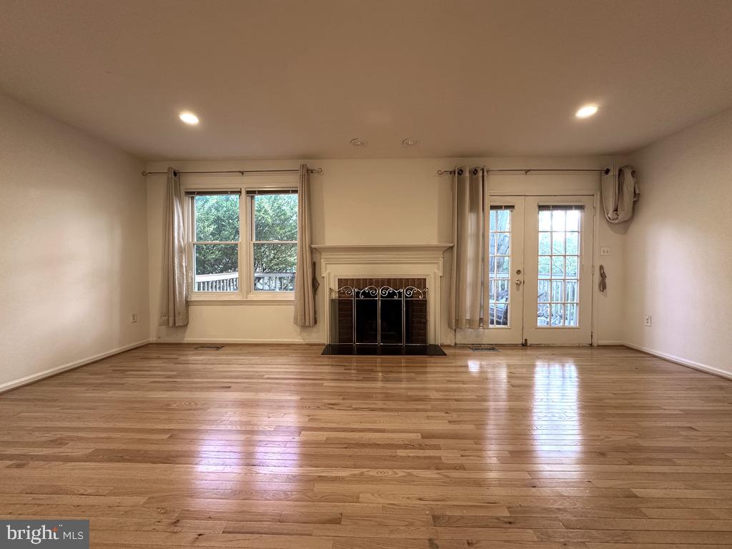 6042 LOGANWOOD DRIVE