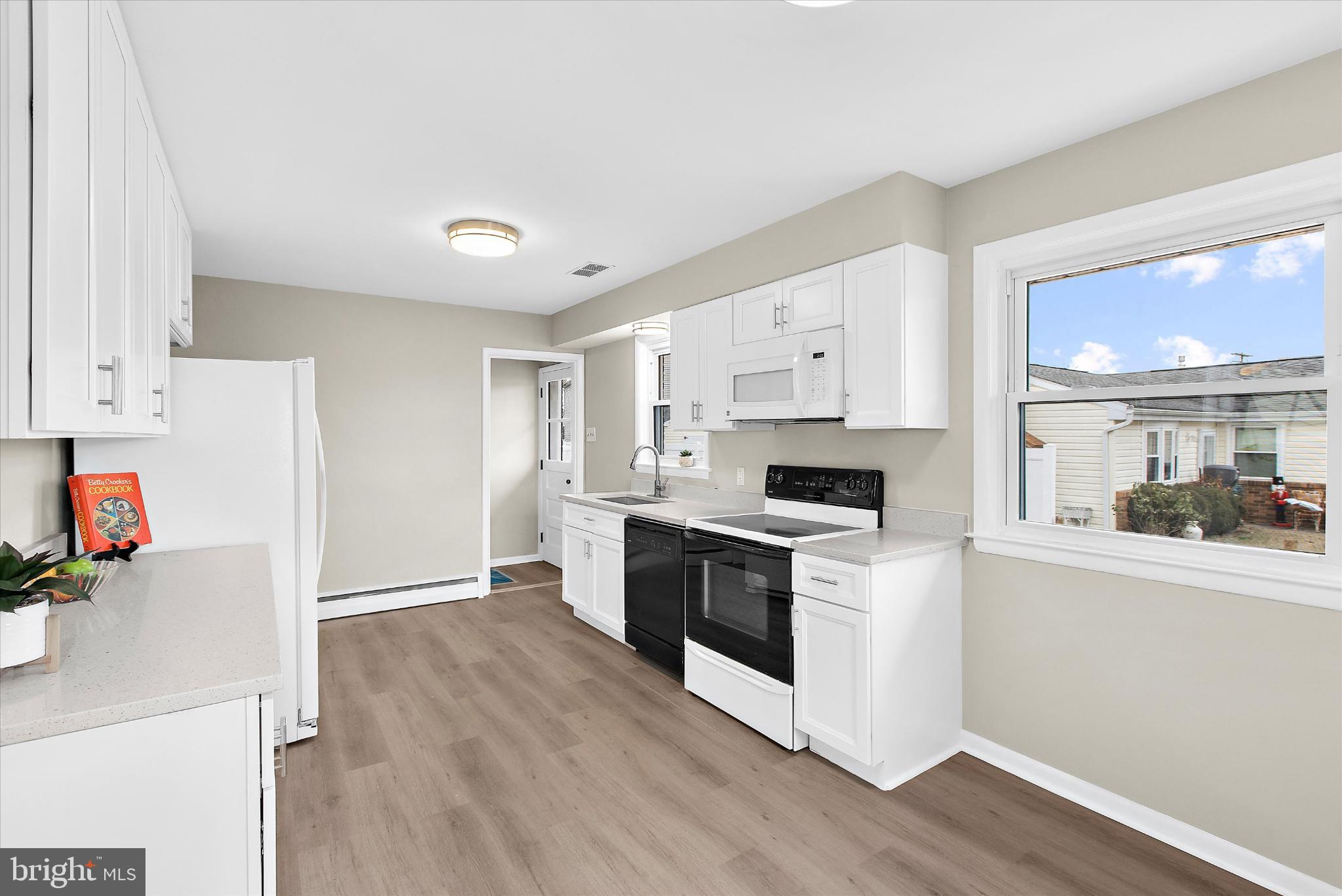 SUNSET BEACH - Residential