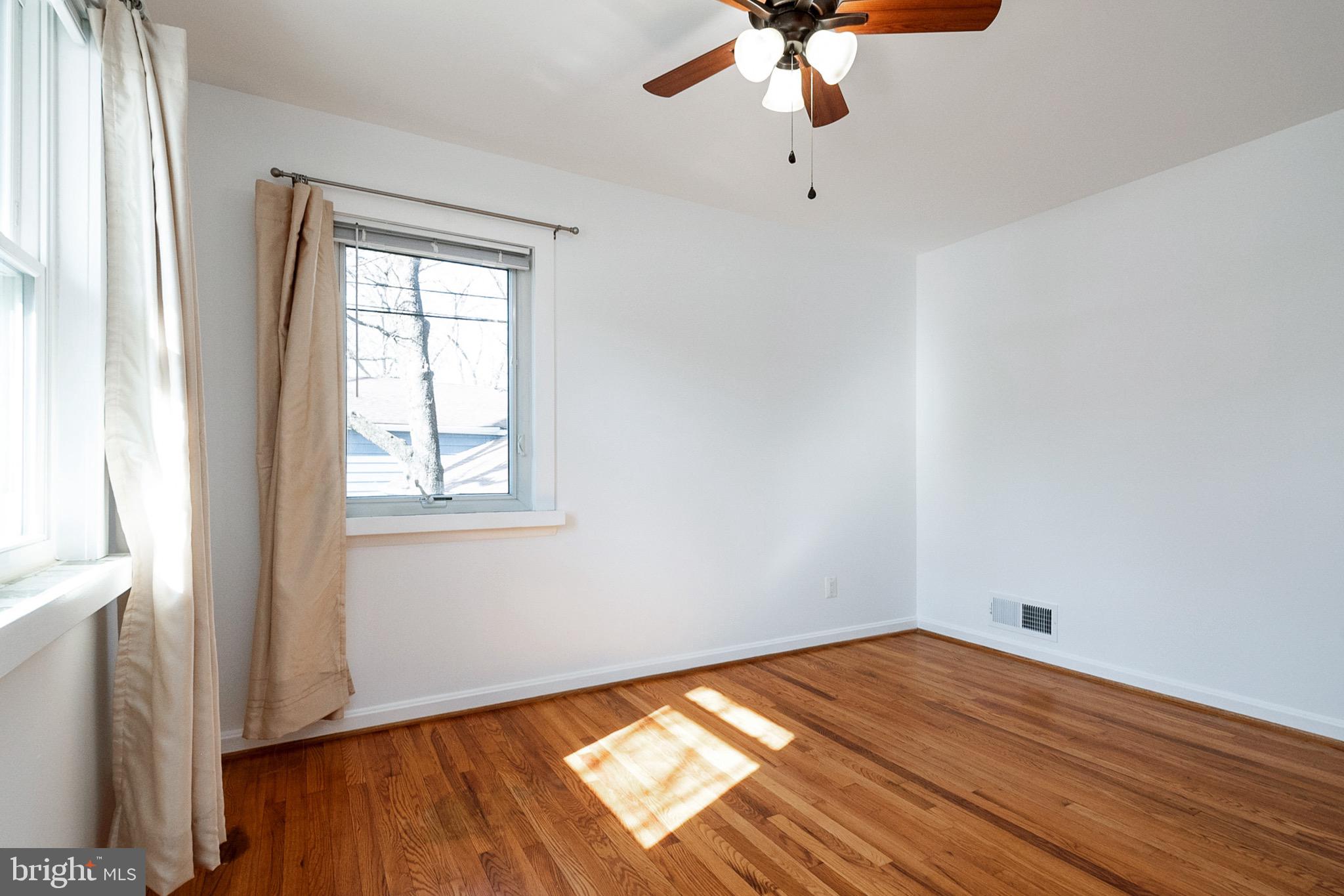 ROCK CREEK PALISADES - Residential Lease