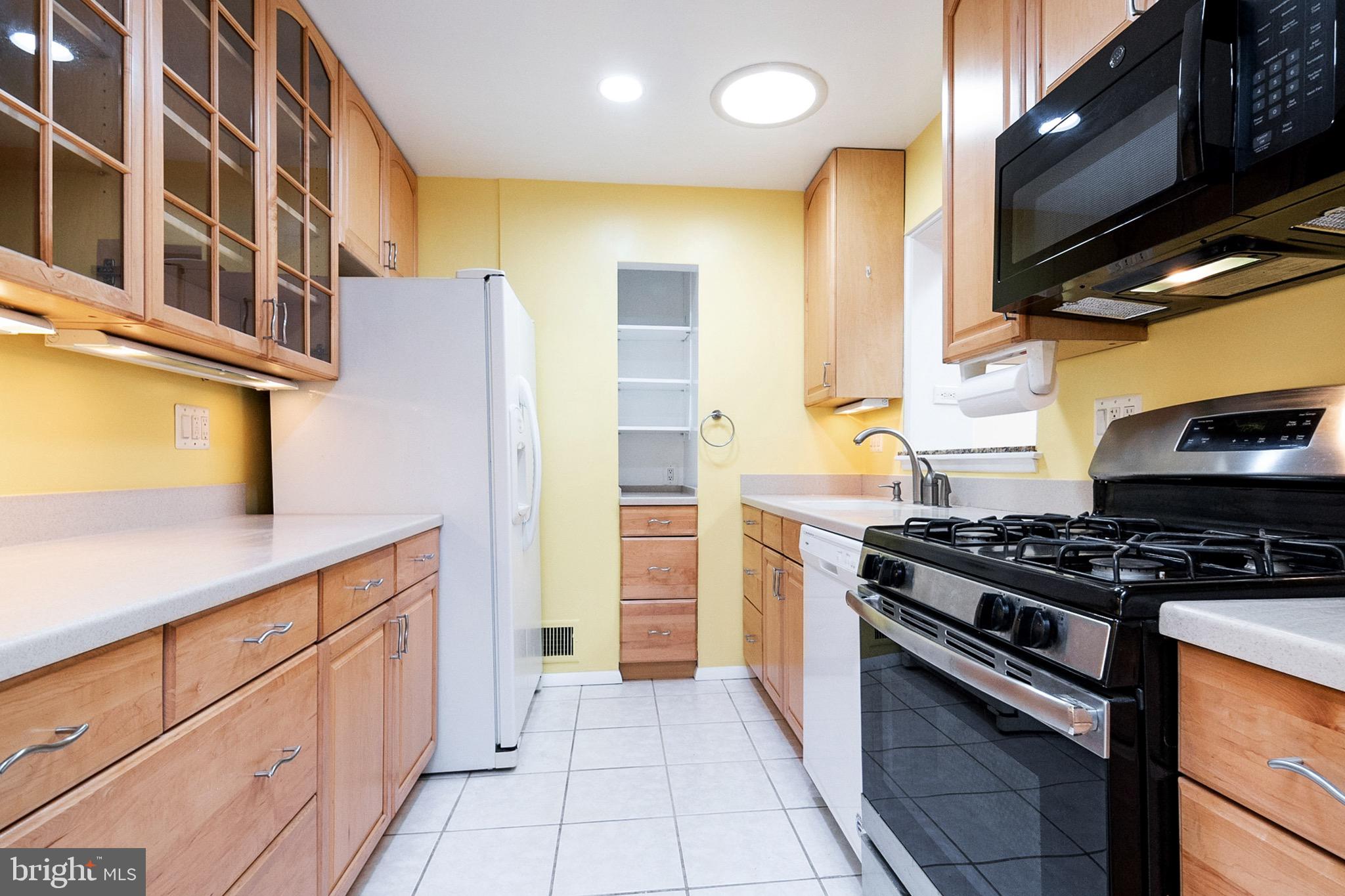 ROCK CREEK PALISADES - Residential Lease