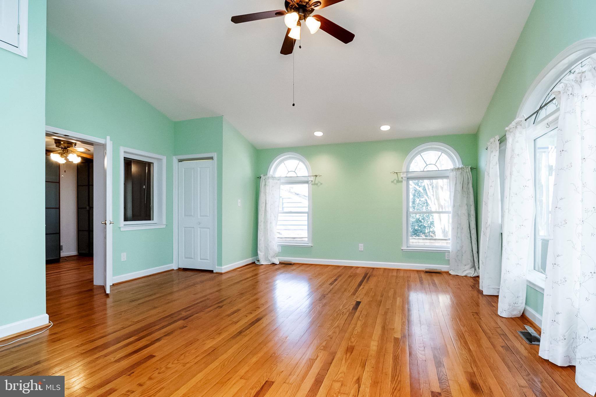 ROCK CREEK PALISADES - Residential Lease