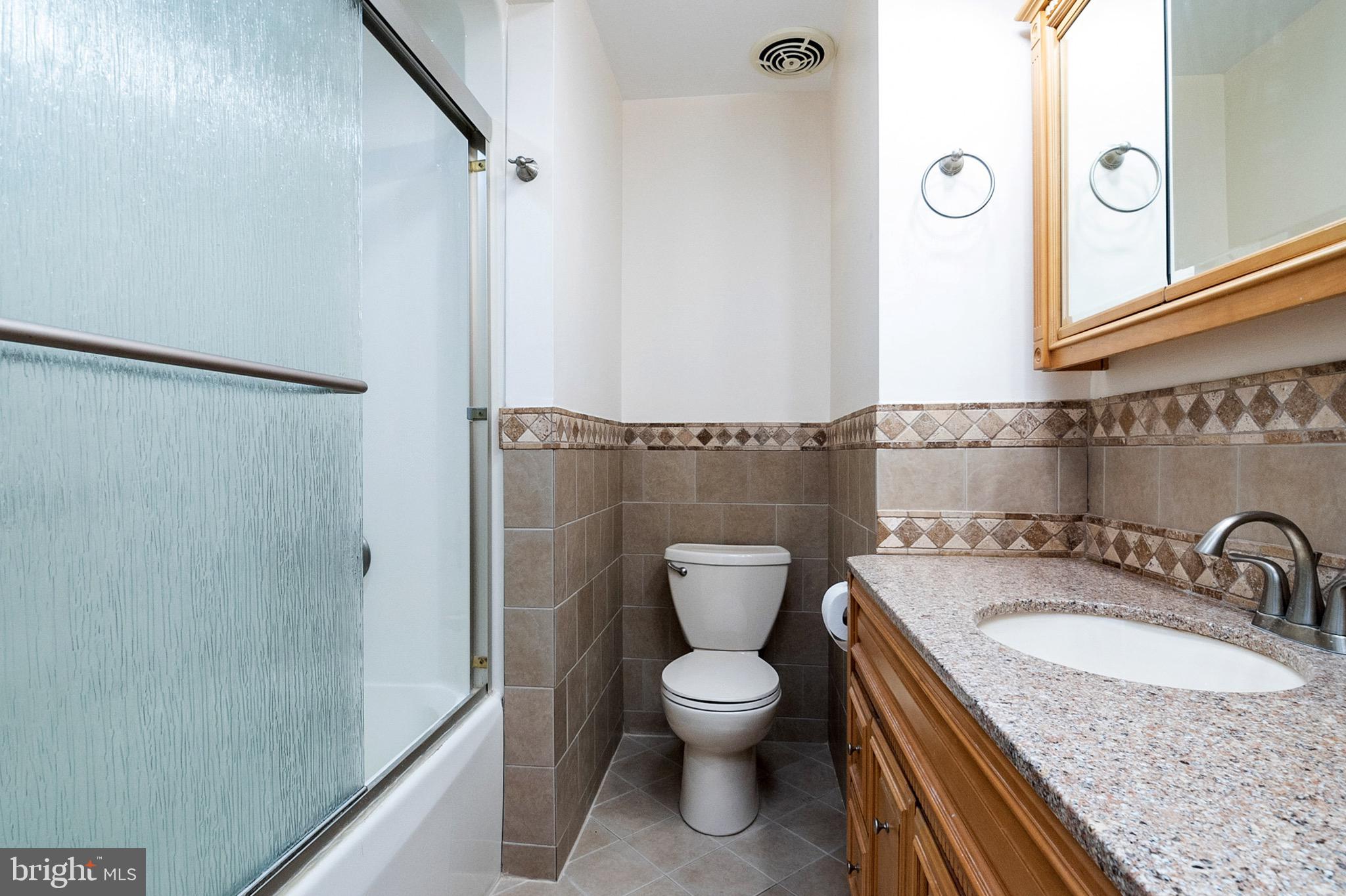 ROCK CREEK PALISADES - Residential Lease