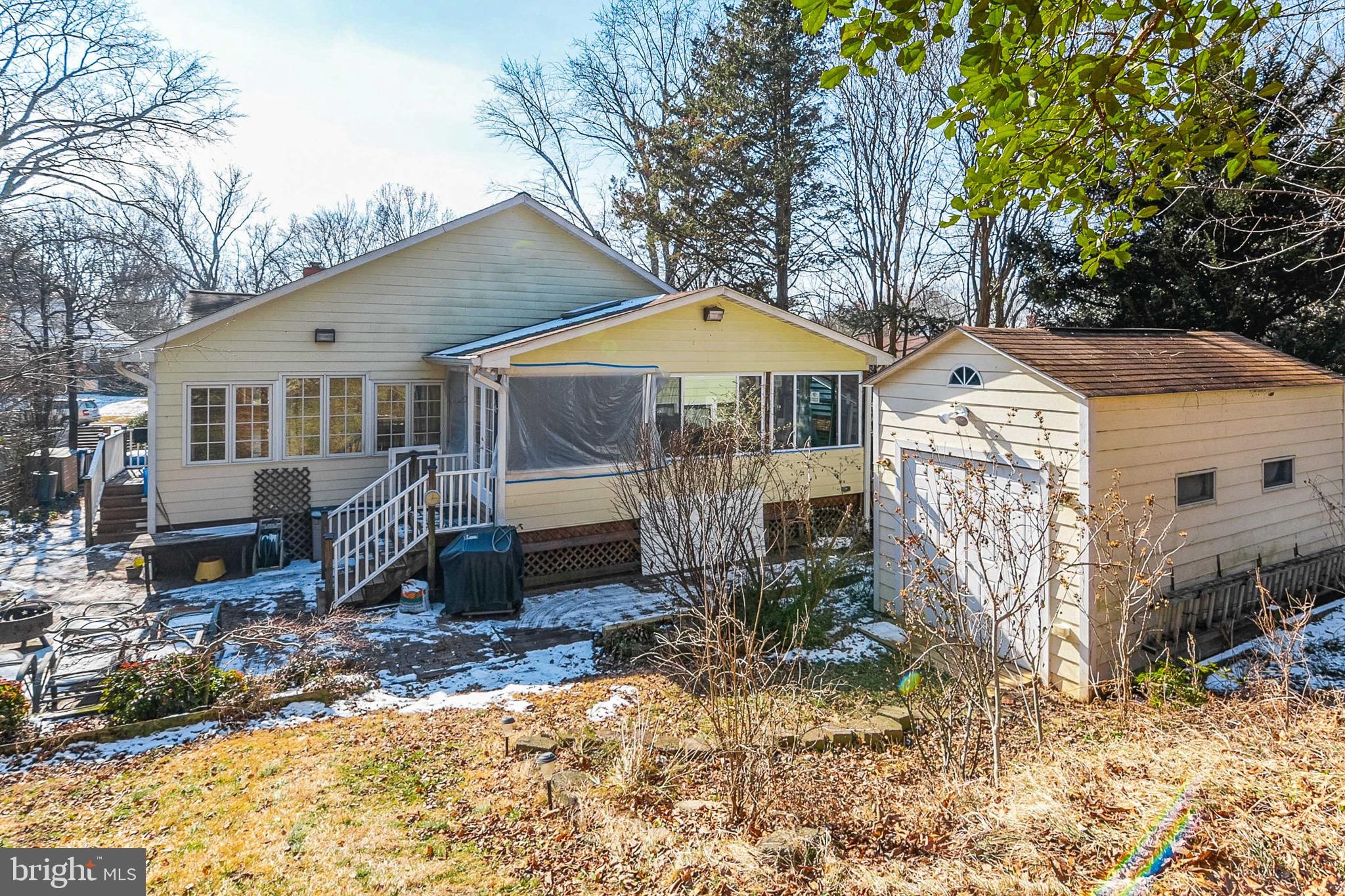 ROCK CREEK PALISADES - Residential Lease