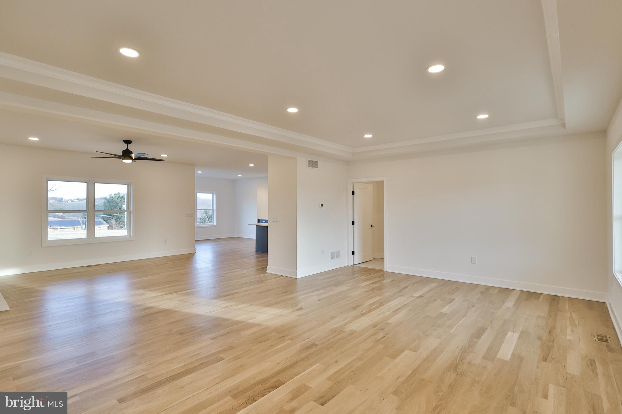 448 LONG LANE