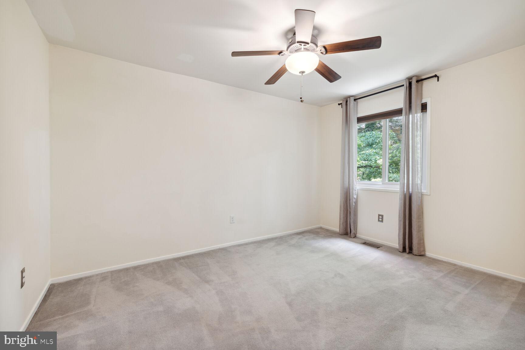 WALKERS CHOICE - Residential Lease