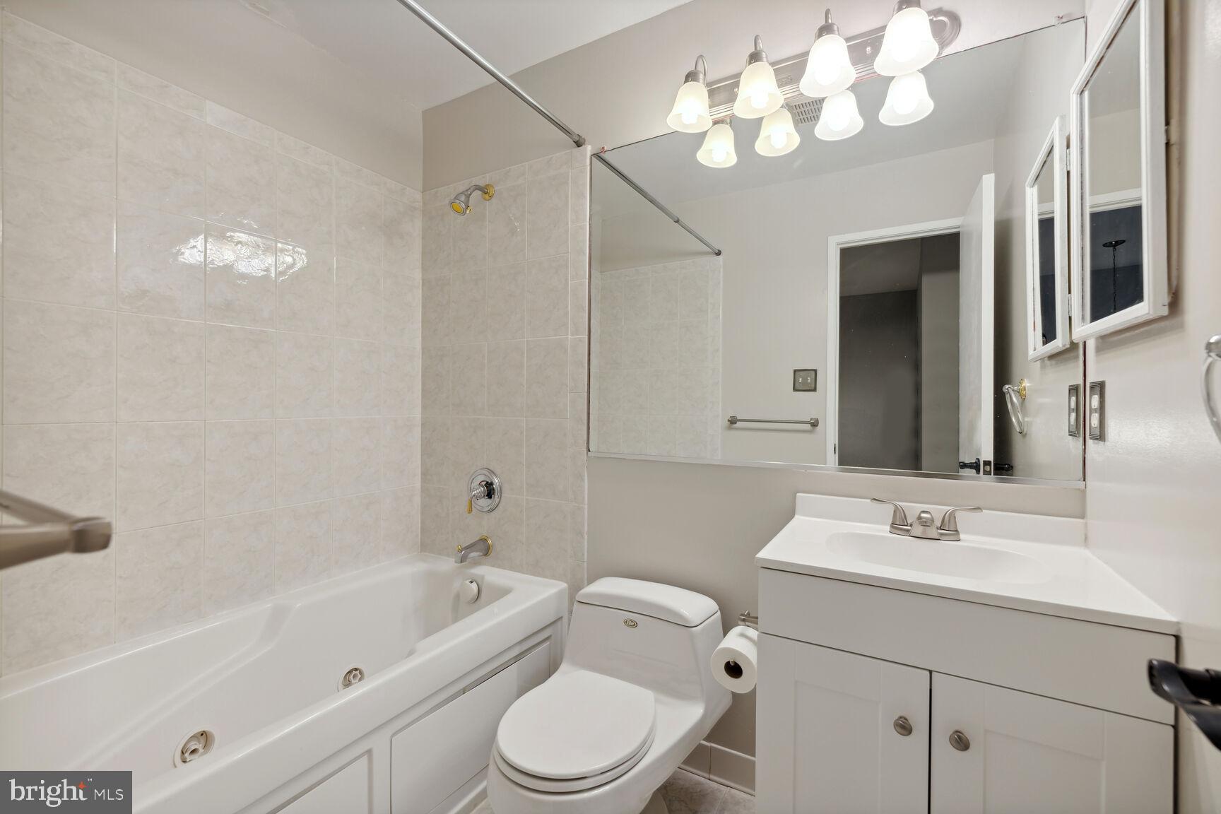 WALKERS CHOICE - Residential Lease