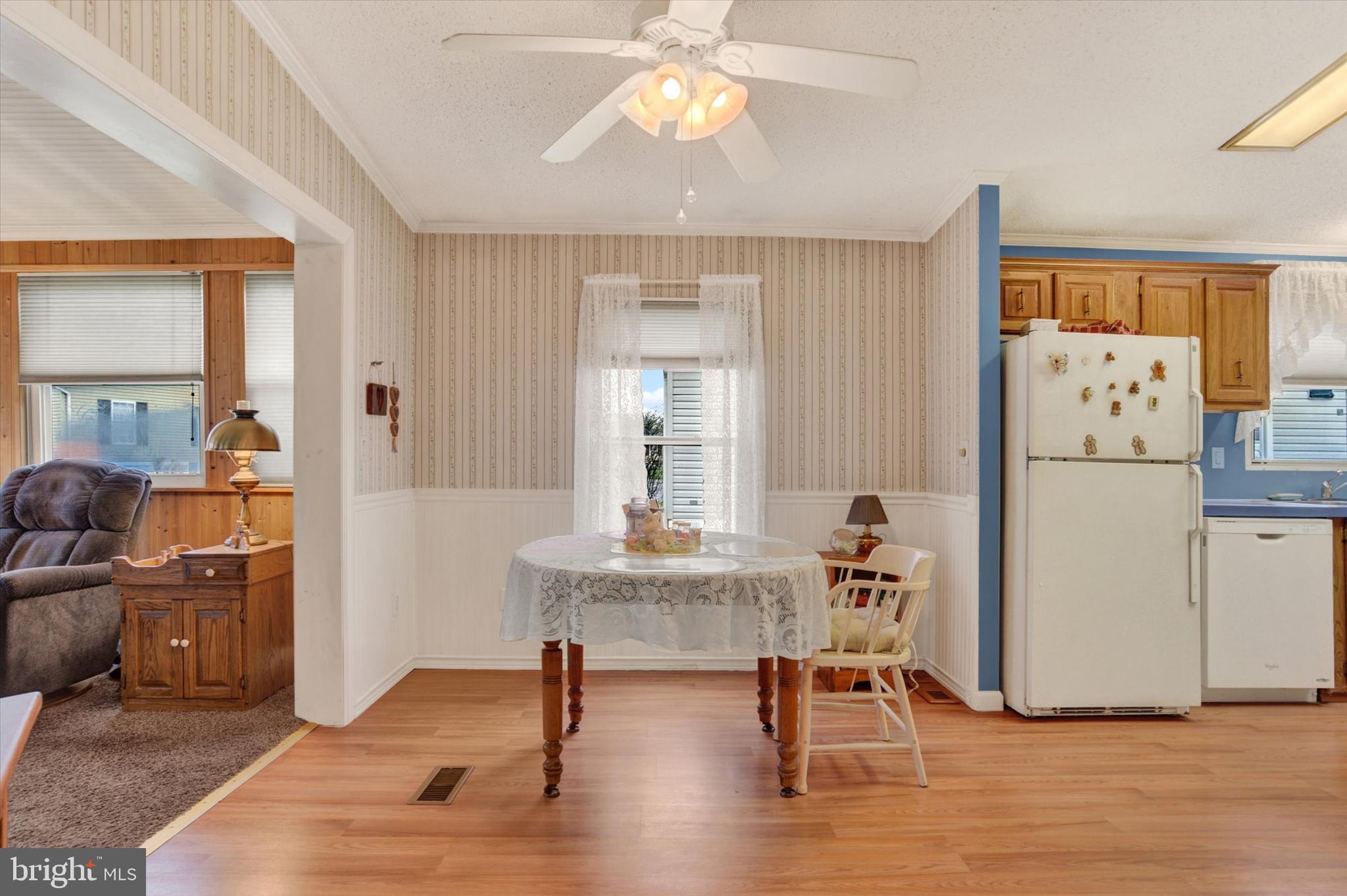 COUNTRY MANOR FARMS - Residential