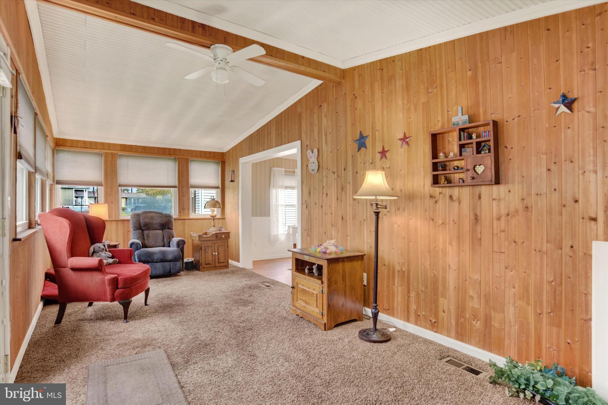 COUNTRY MANOR FARMS - Residential