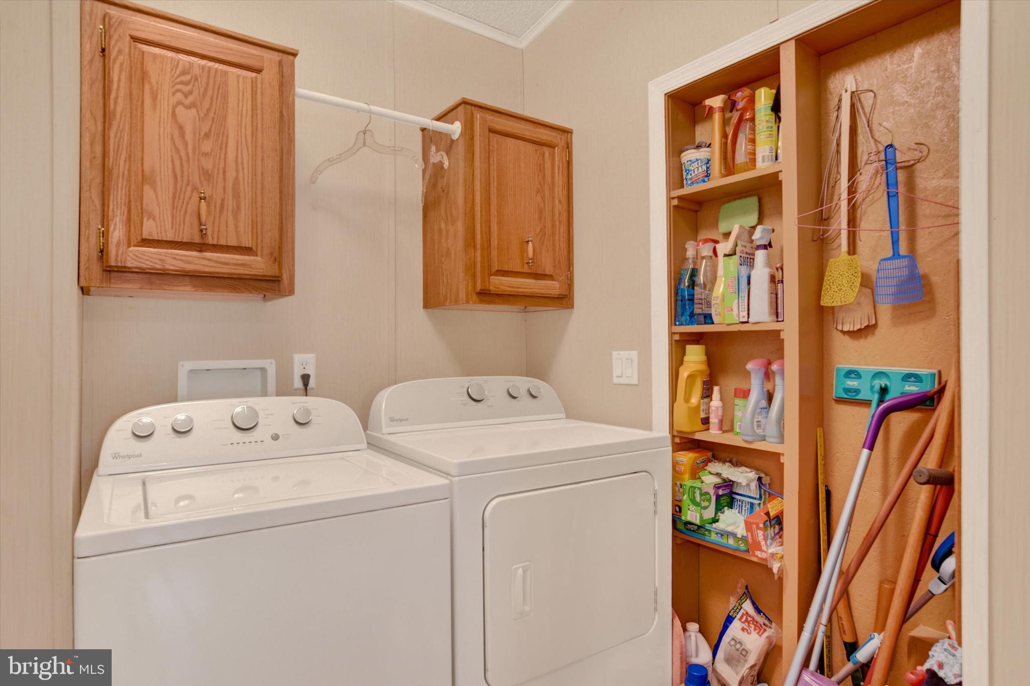 COUNTRY MANOR FARMS - Residential