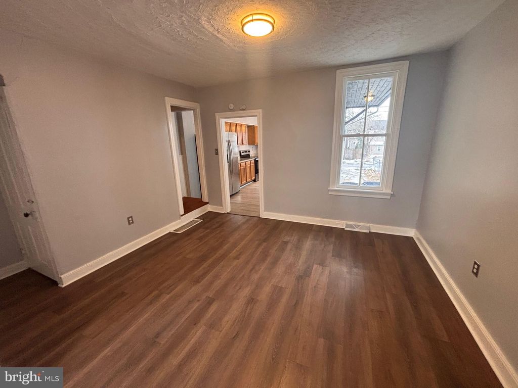 Photo of 202 Park Place, YORK, PA 17401 (MLS # PAYK2097900)