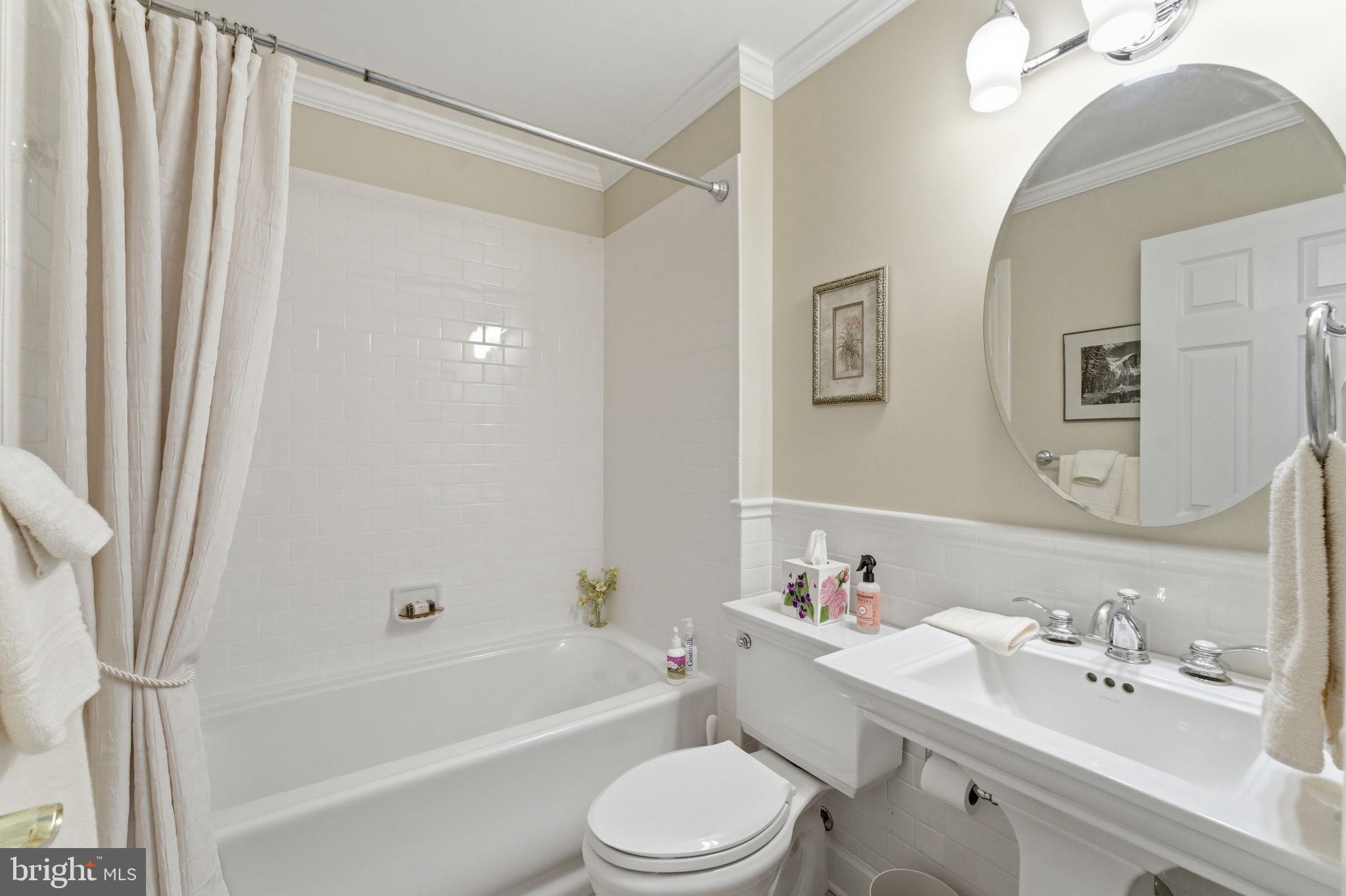 MOUNT HOPE ESTATES - Residential