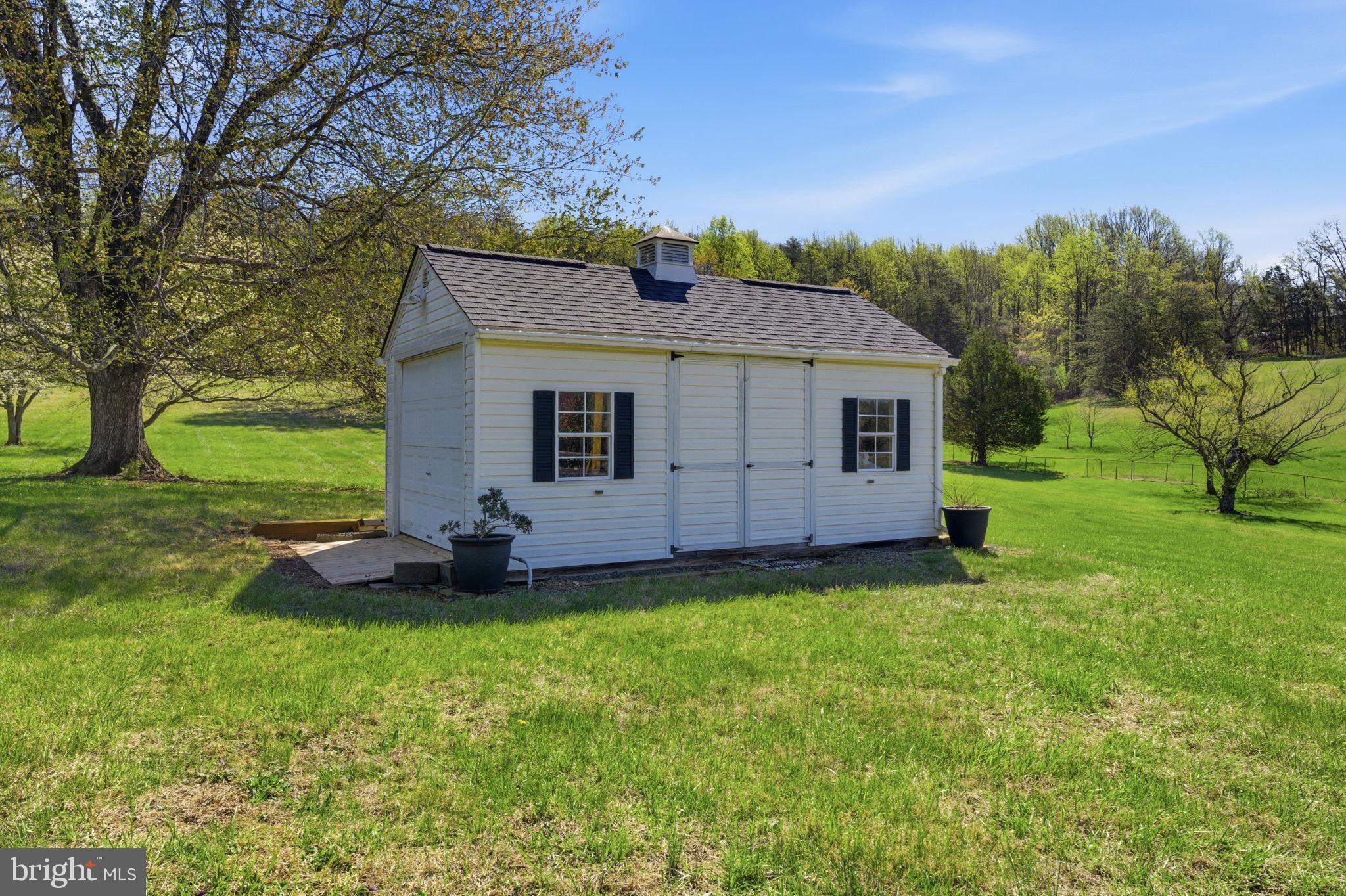 MOUNT HOPE ESTATES - Residential