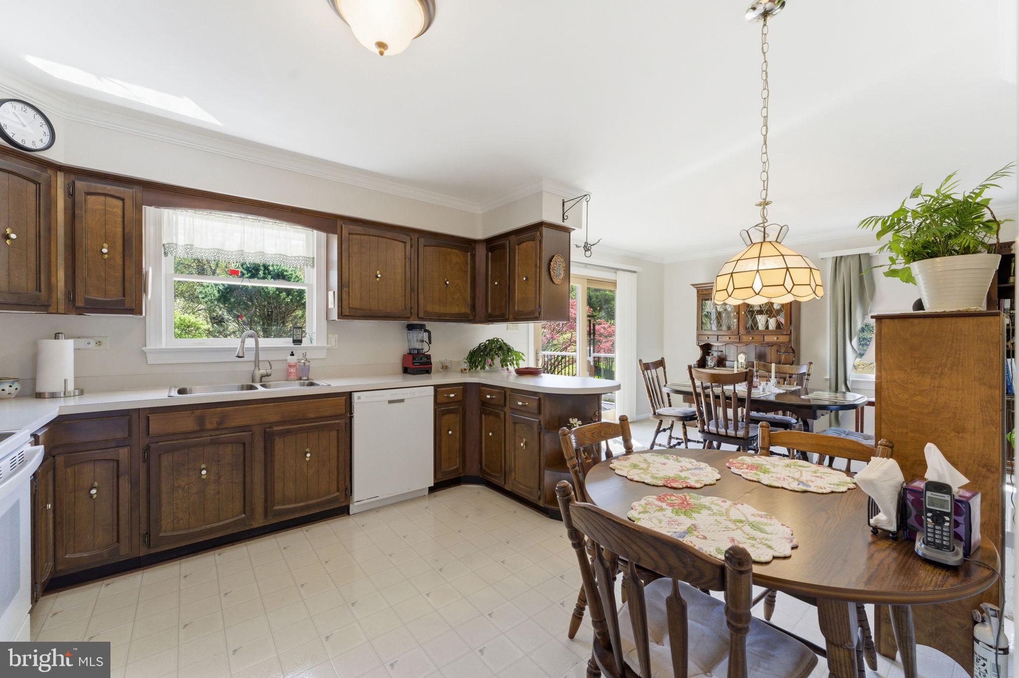 MOUNT HOPE ESTATES - Residential