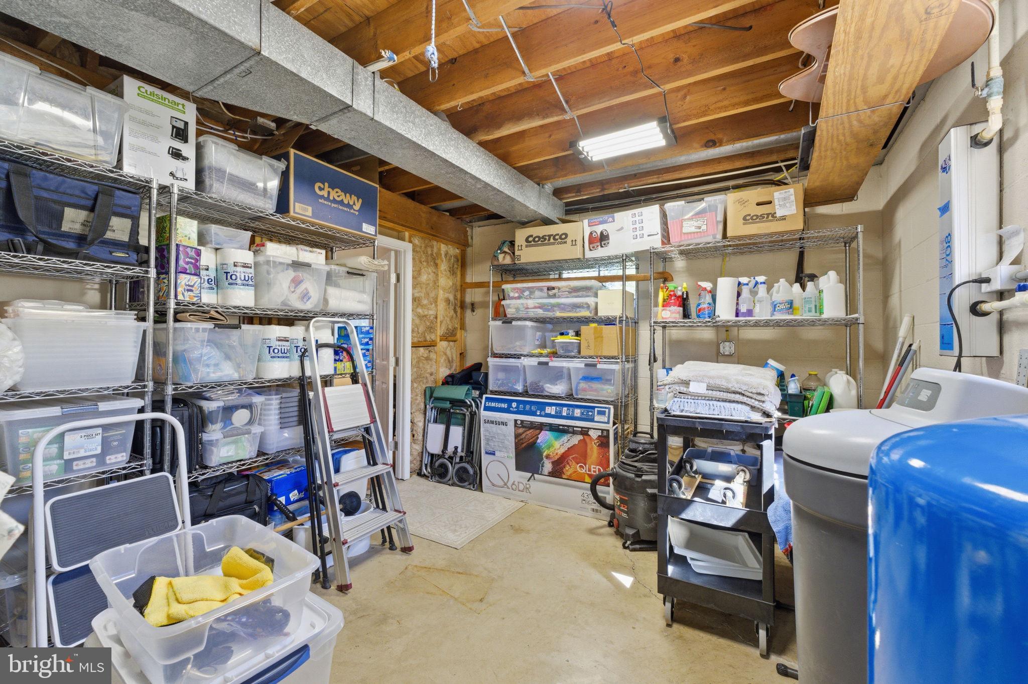 MOUNT HOPE ESTATES - Residential