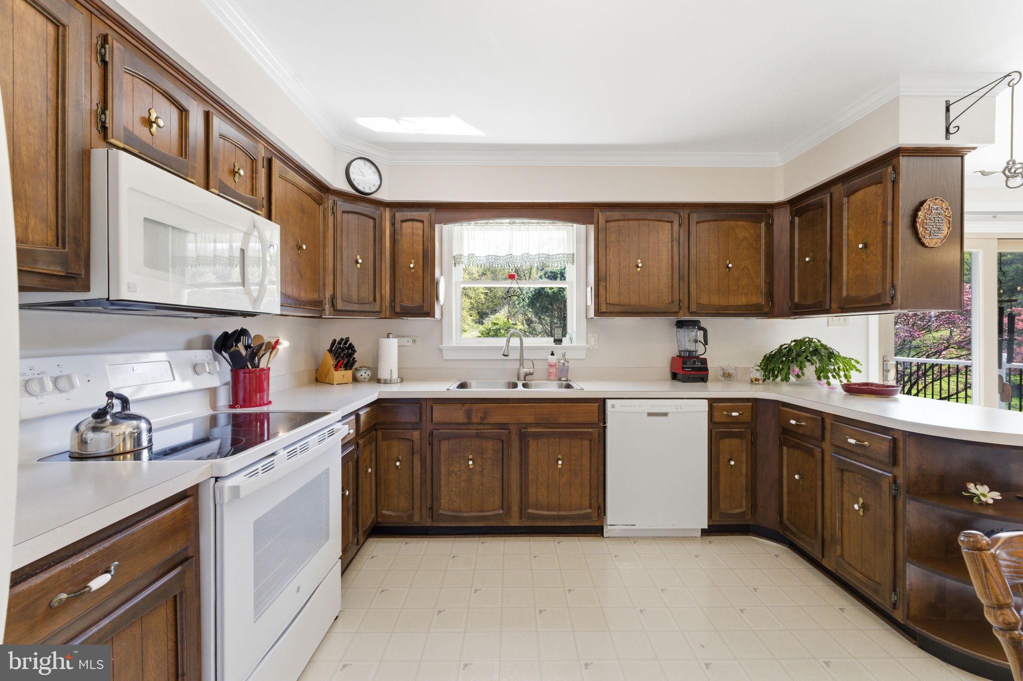 MOUNT HOPE ESTATES - Residential