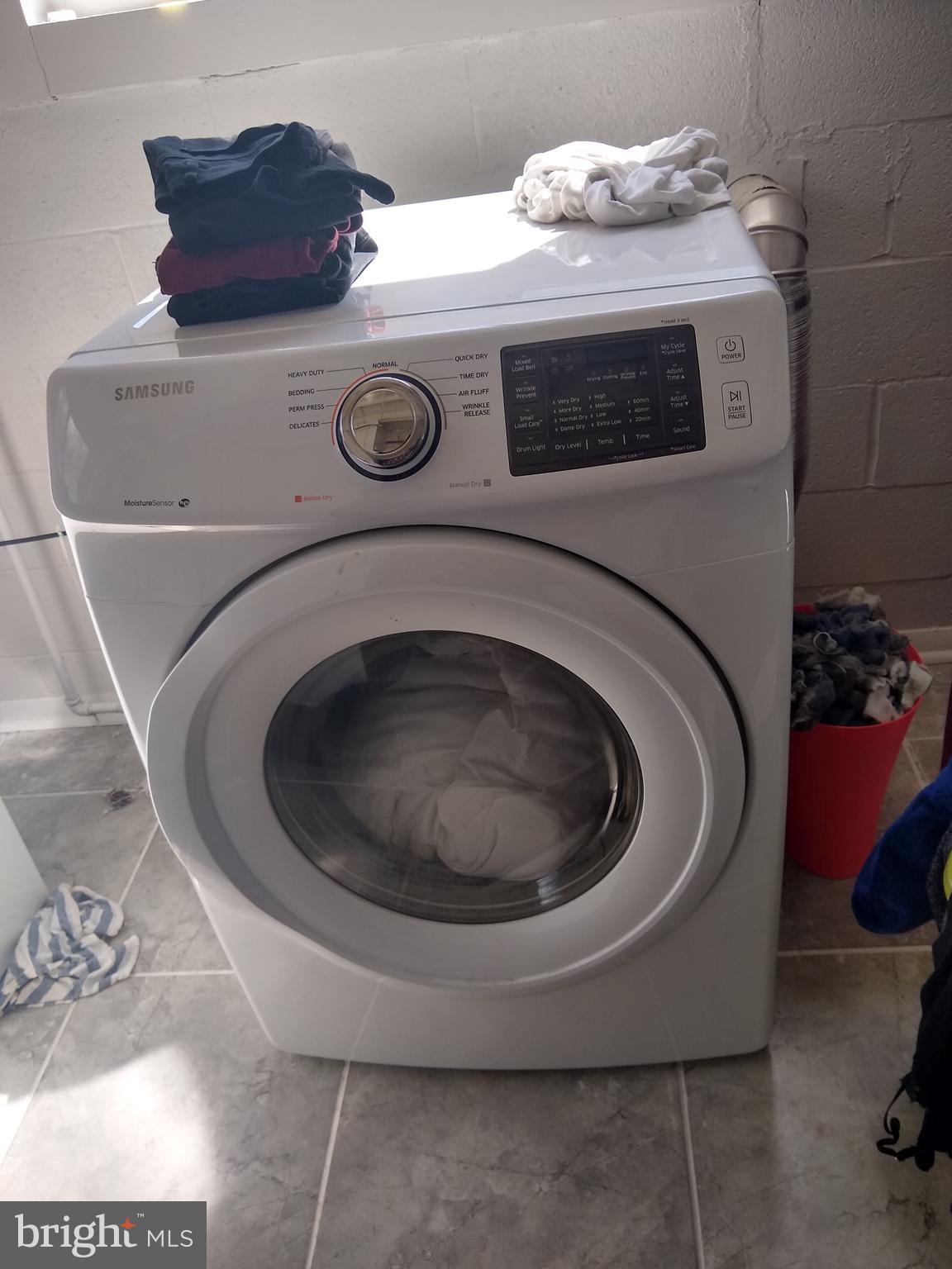 THE HIGHLANDS - Residential