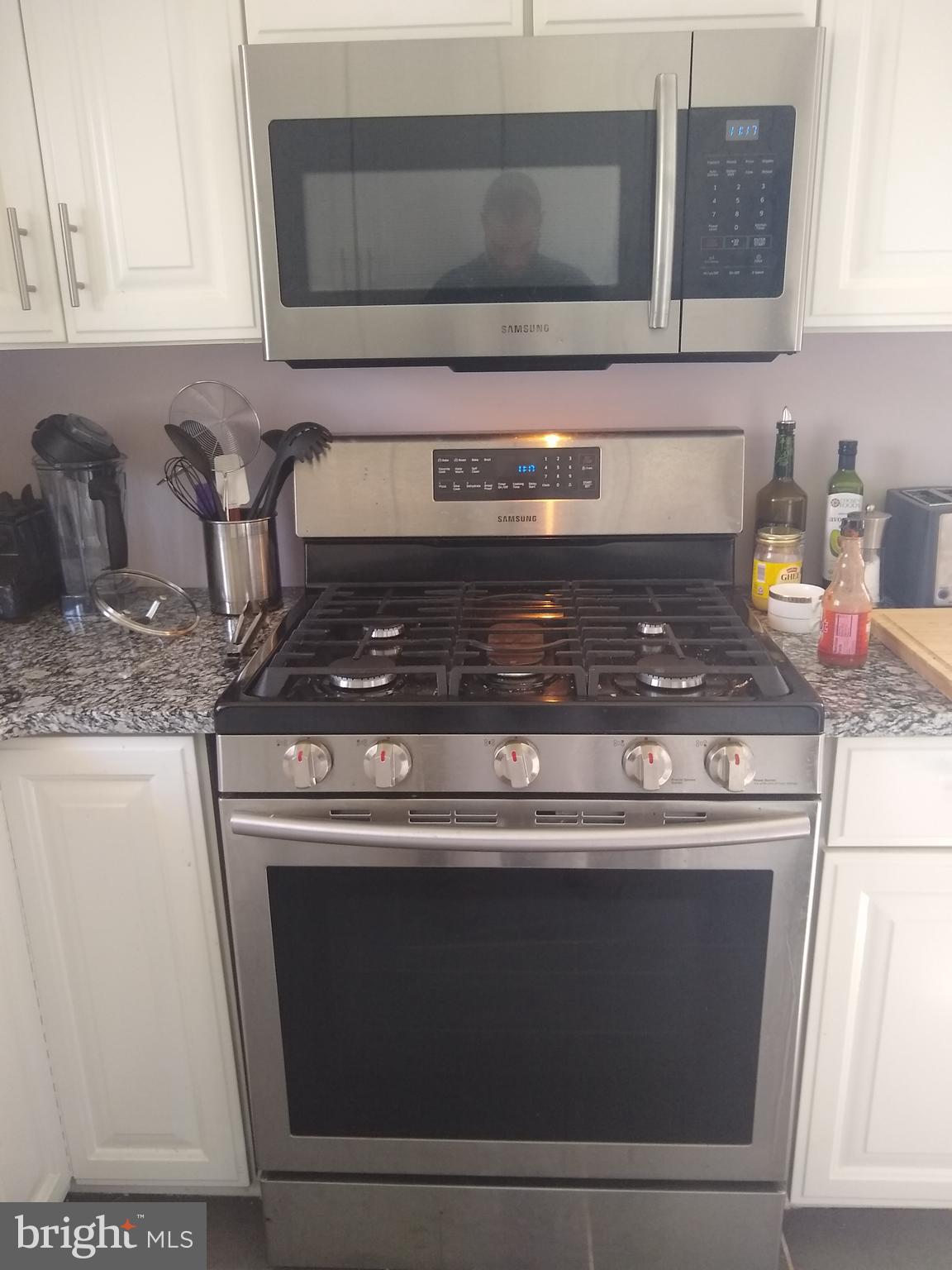 THE HIGHLANDS - Residential