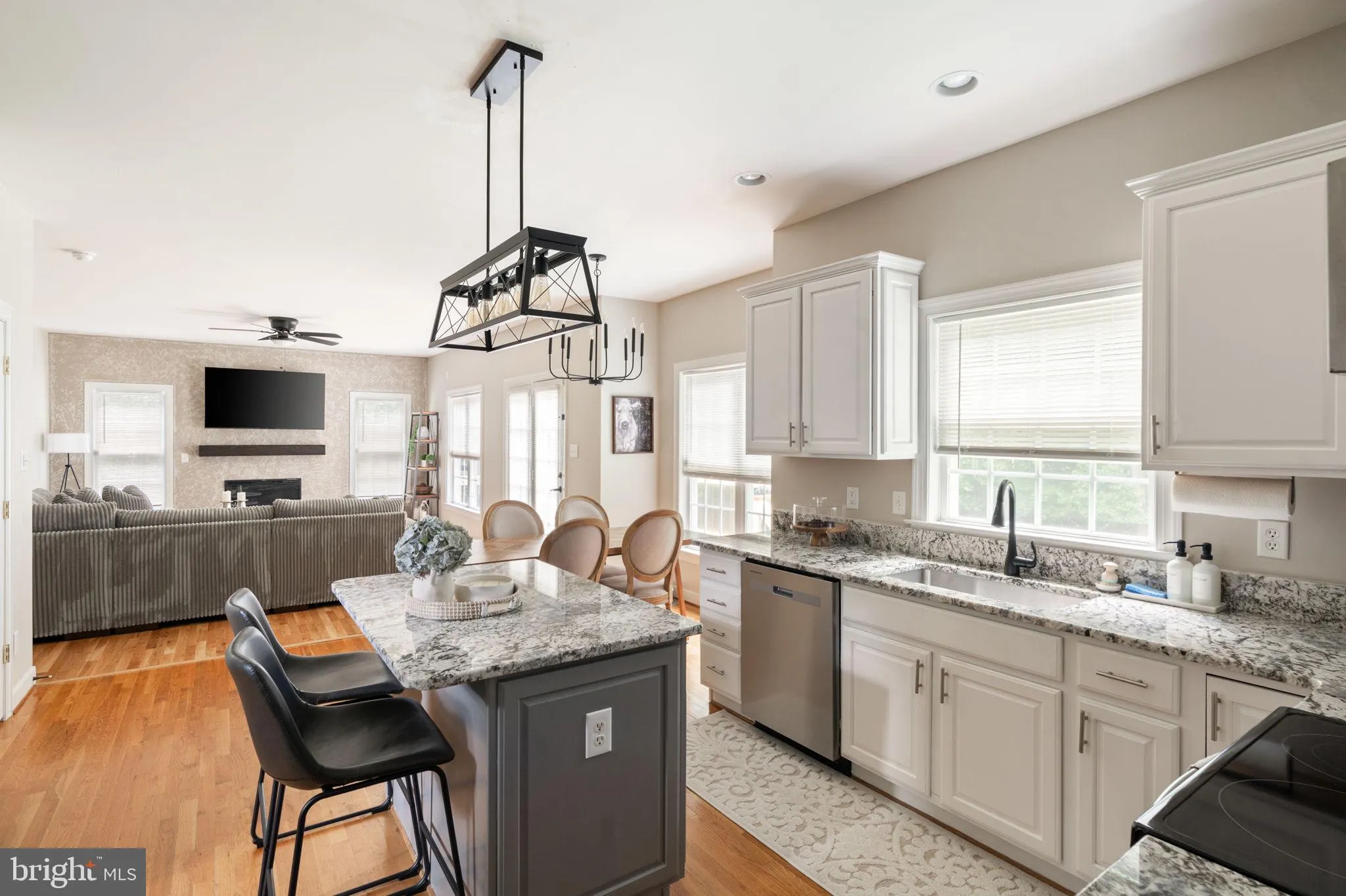 Chesterfield, Virginia 23838, United States, 4 Bedrooms Bedrooms, ,3 BathroomsBathrooms,Residential,Contingent,188712