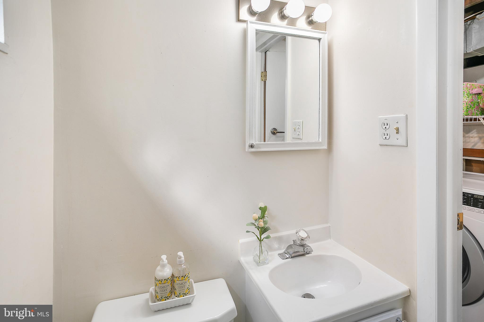 OLD TOWN ALEXANDRIA - Residential