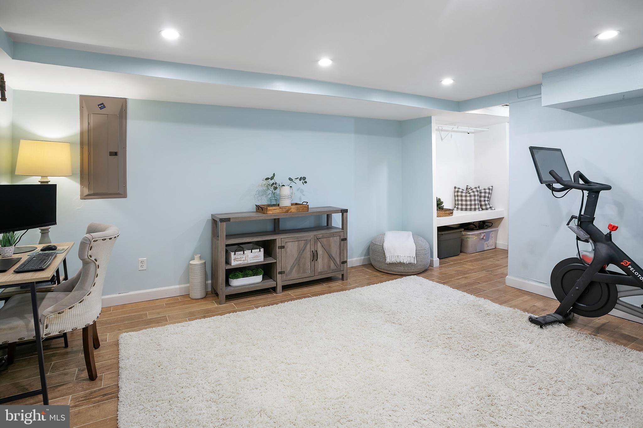 OLD TOWN ALEXANDRIA - Residential