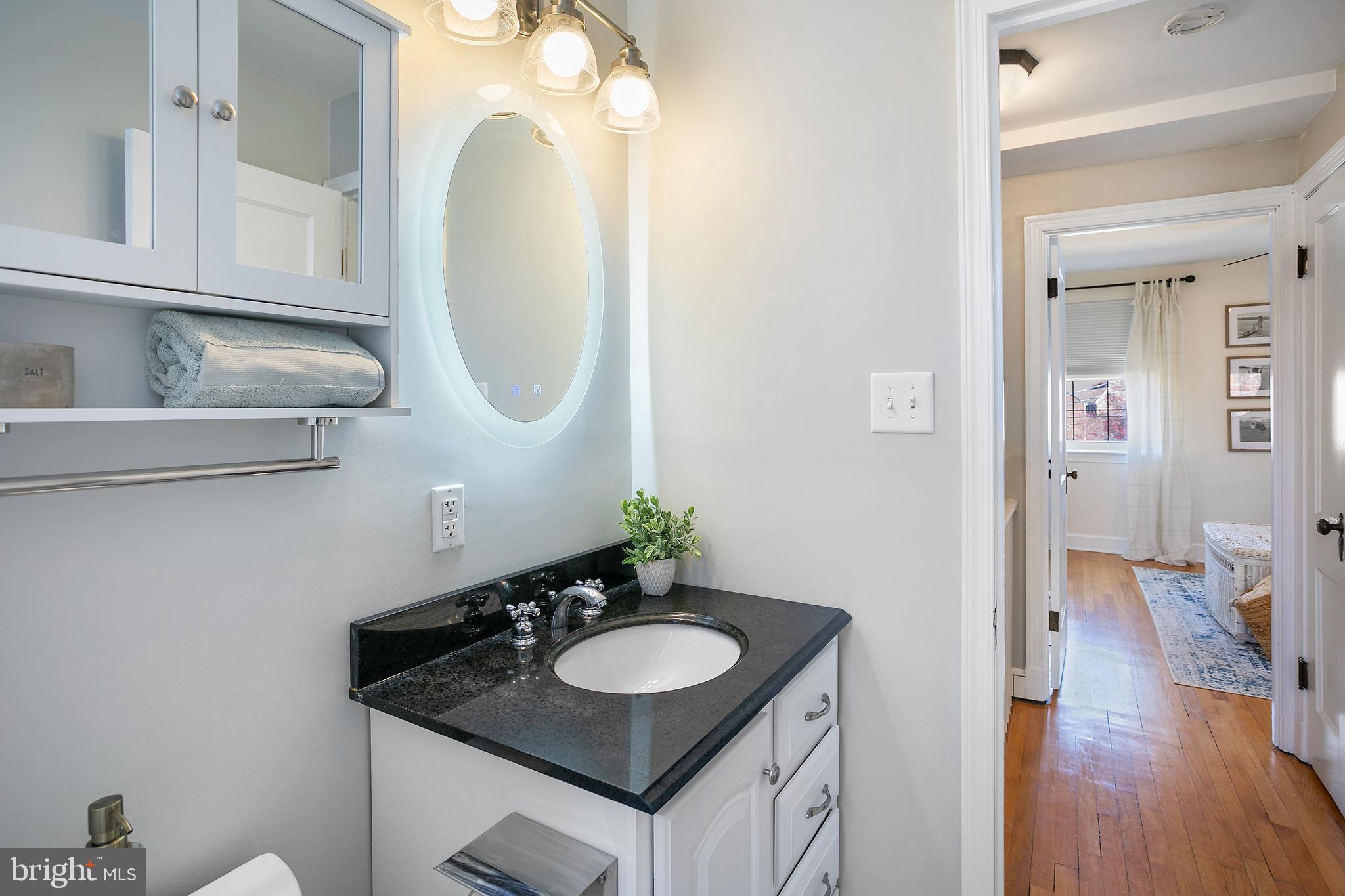 OLD TOWN ALEXANDRIA - Residential