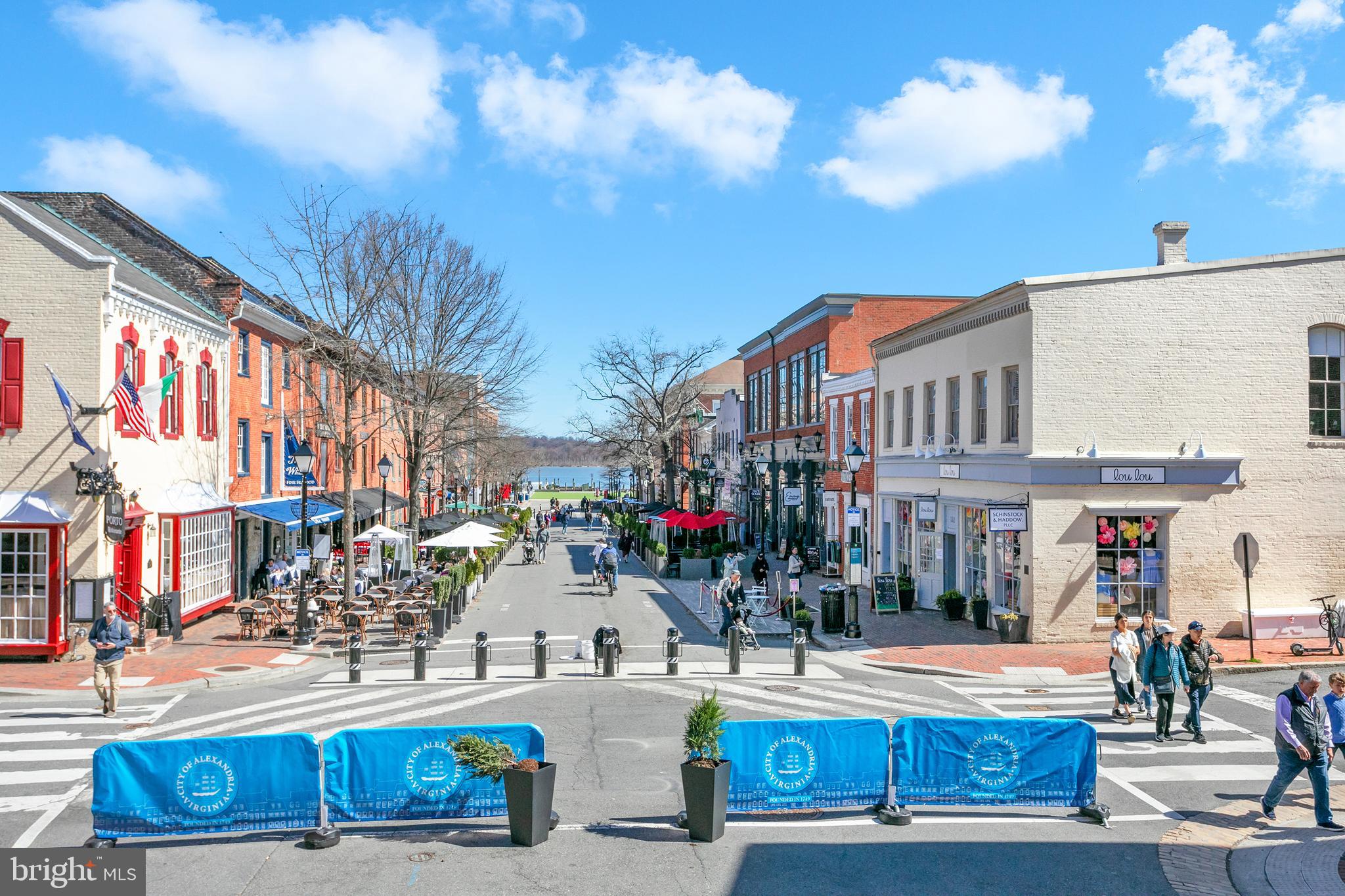 OLD TOWN ALEXANDRIA - Residential
