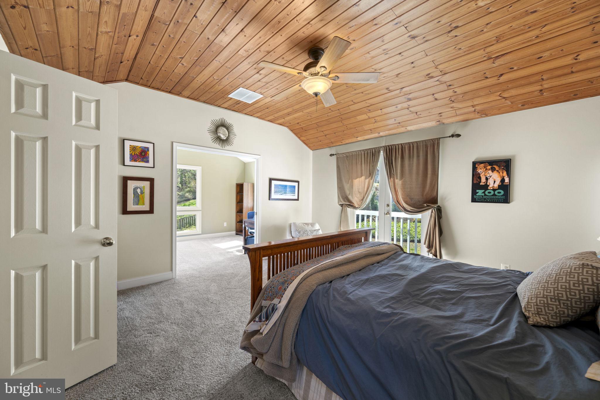 MARY KNOLLS - Residential