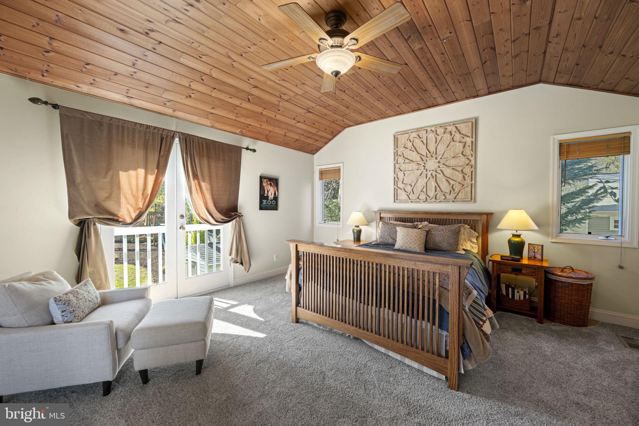 MARY KNOLLS - Residential