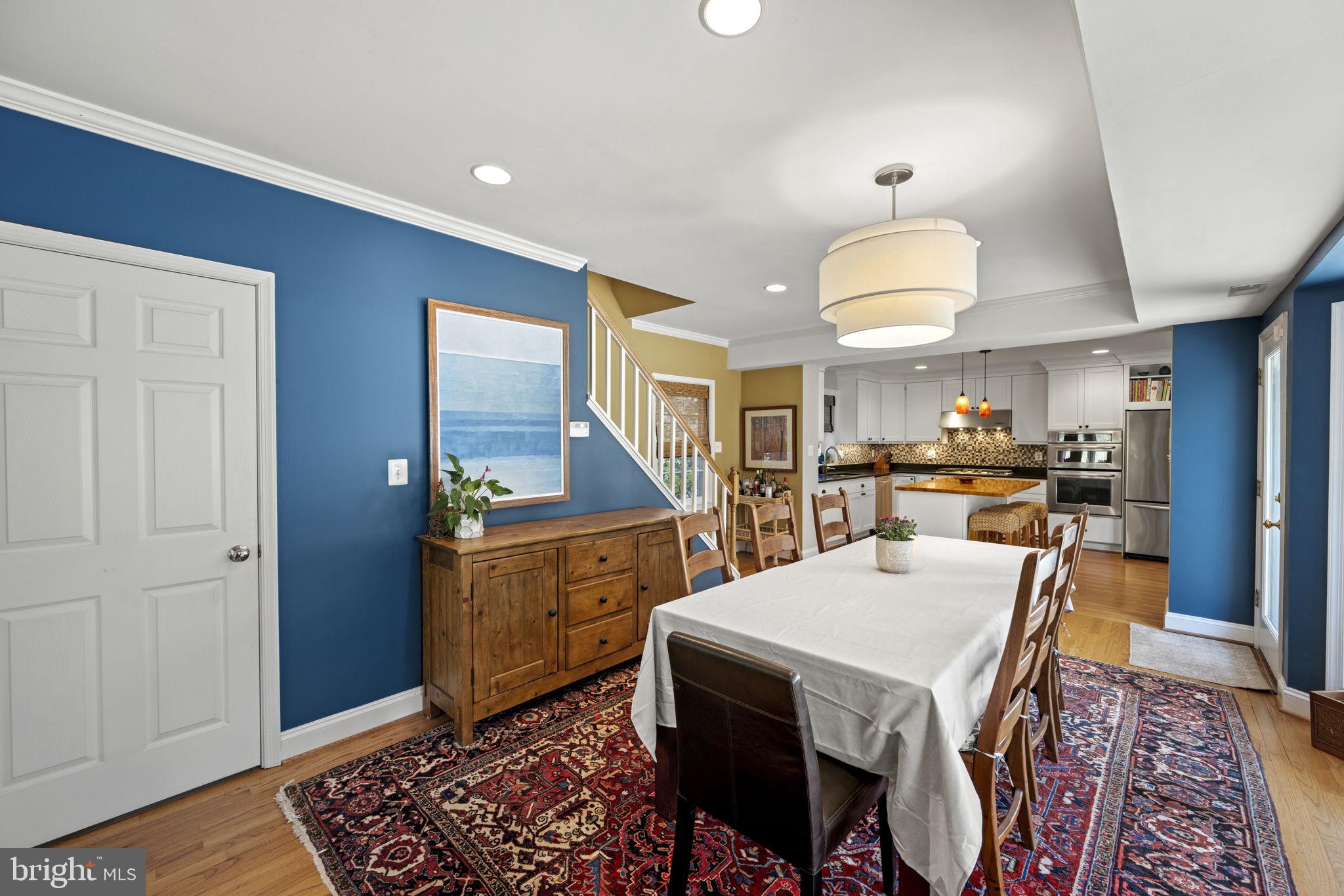 MARY KNOLLS - Residential