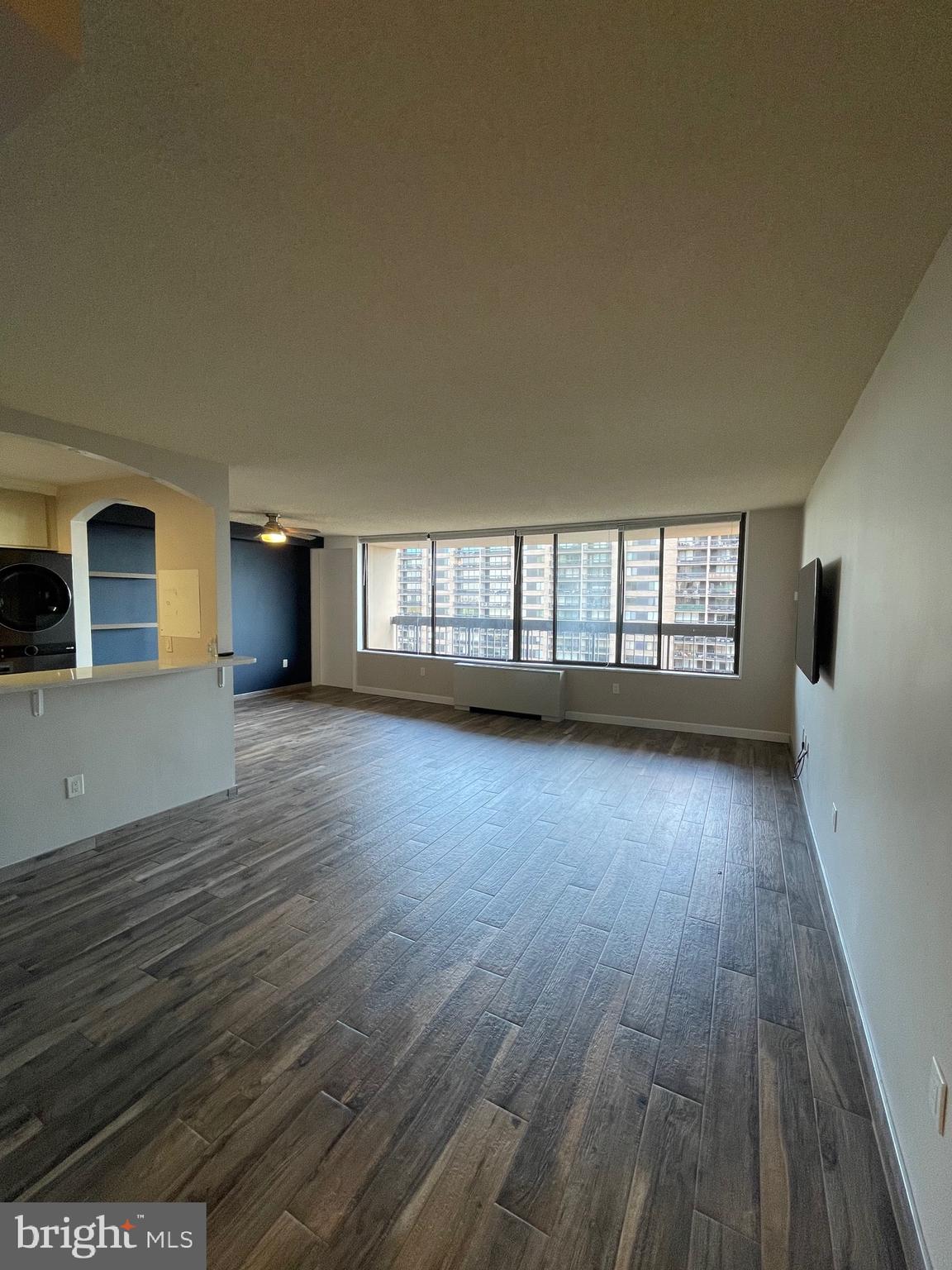 SKYLINE PLAZA - Residential Lease