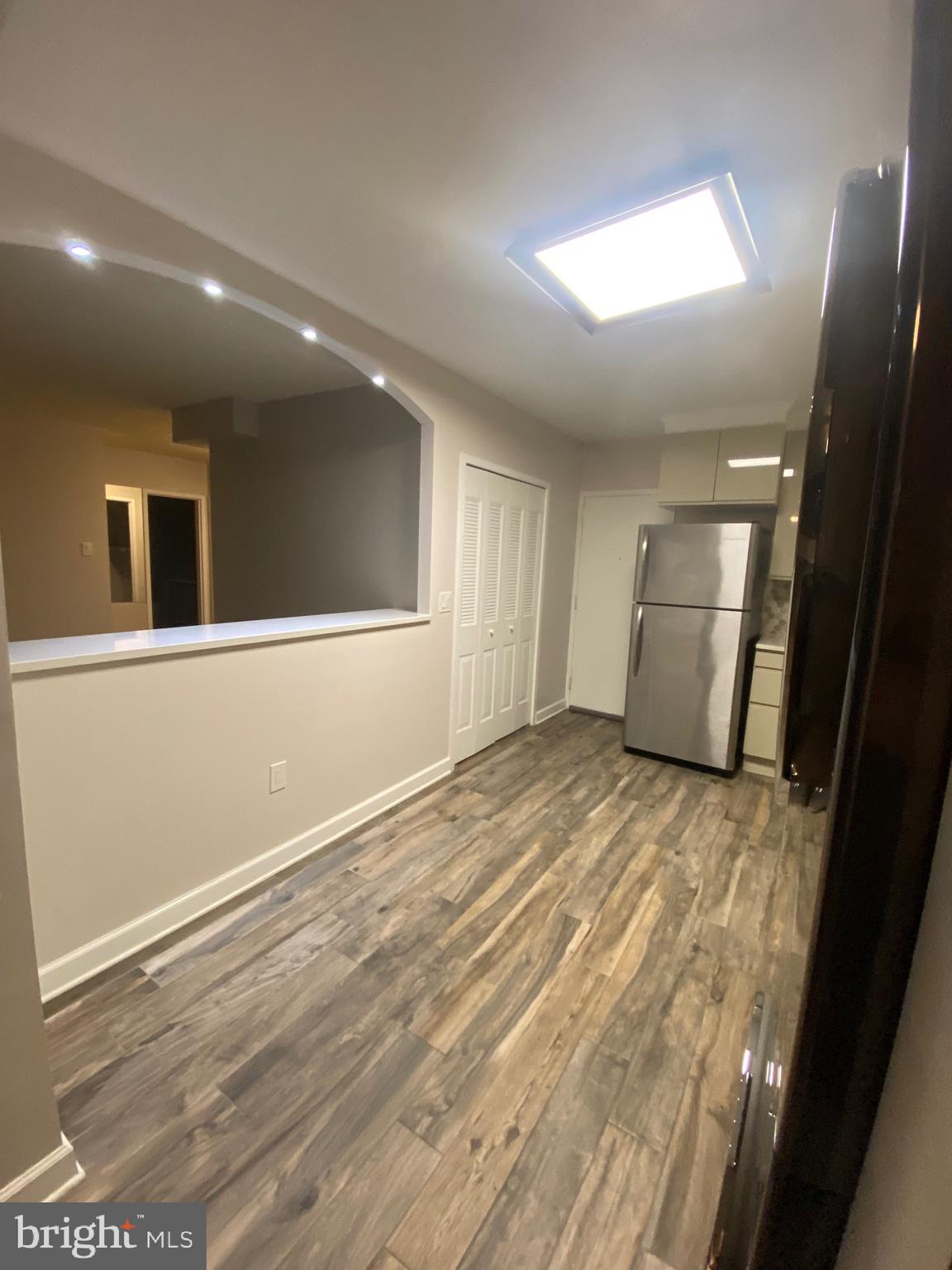 SKYLINE PLAZA - Residential Lease