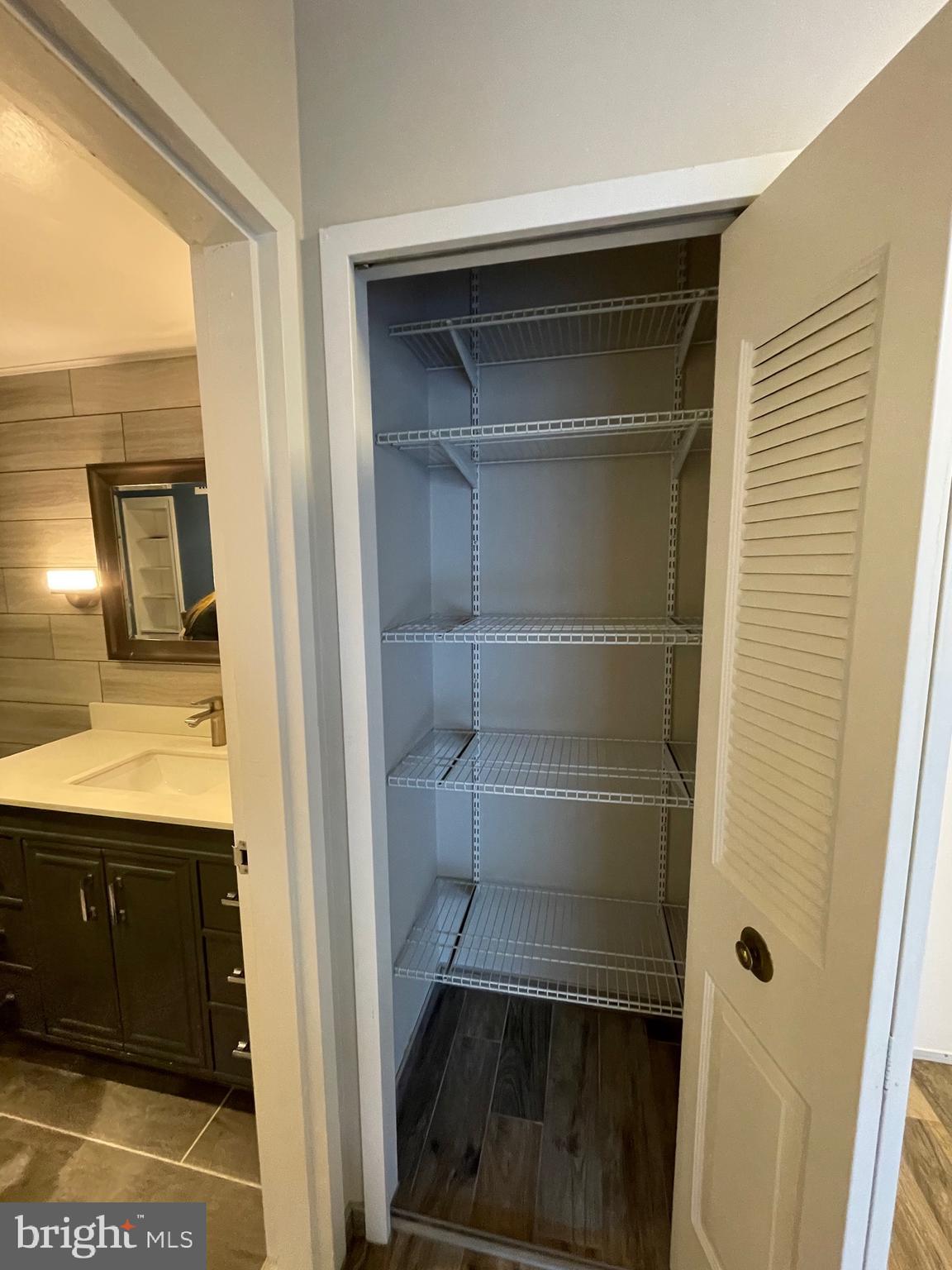 SKYLINE PLAZA - Residential Lease