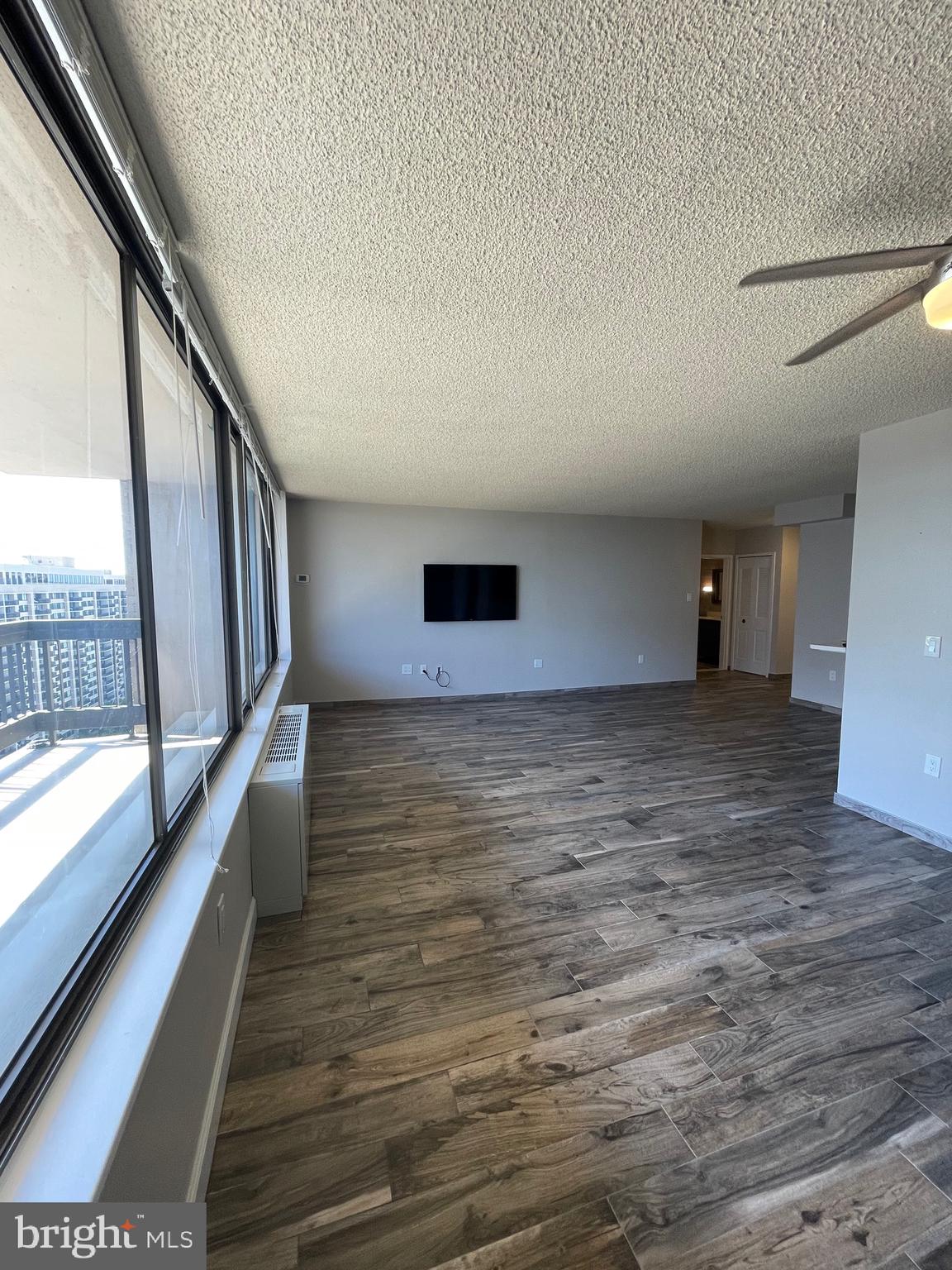 SKYLINE PLAZA - Residential Lease