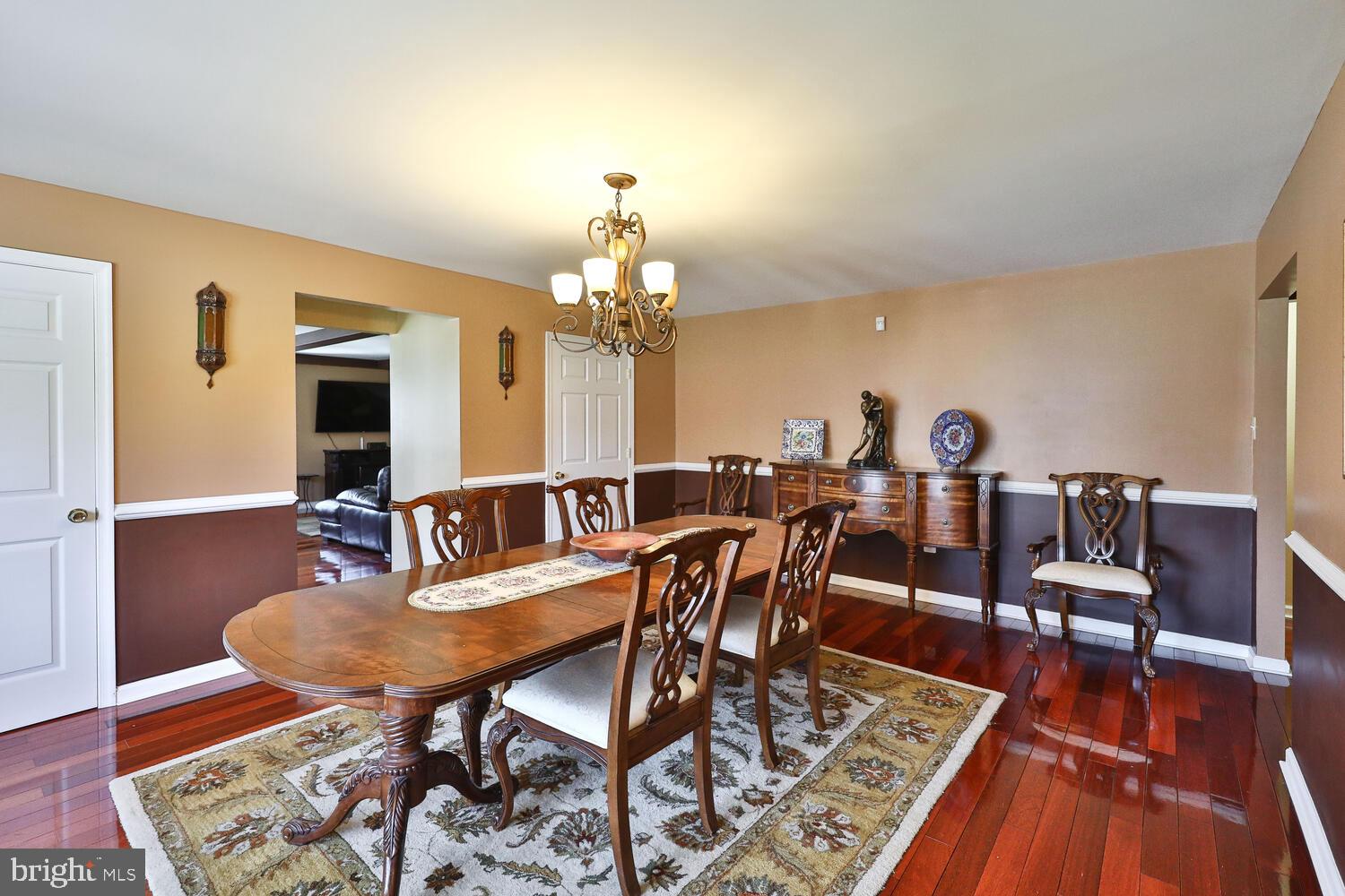 HUNTINGDON VALLEY - Residential