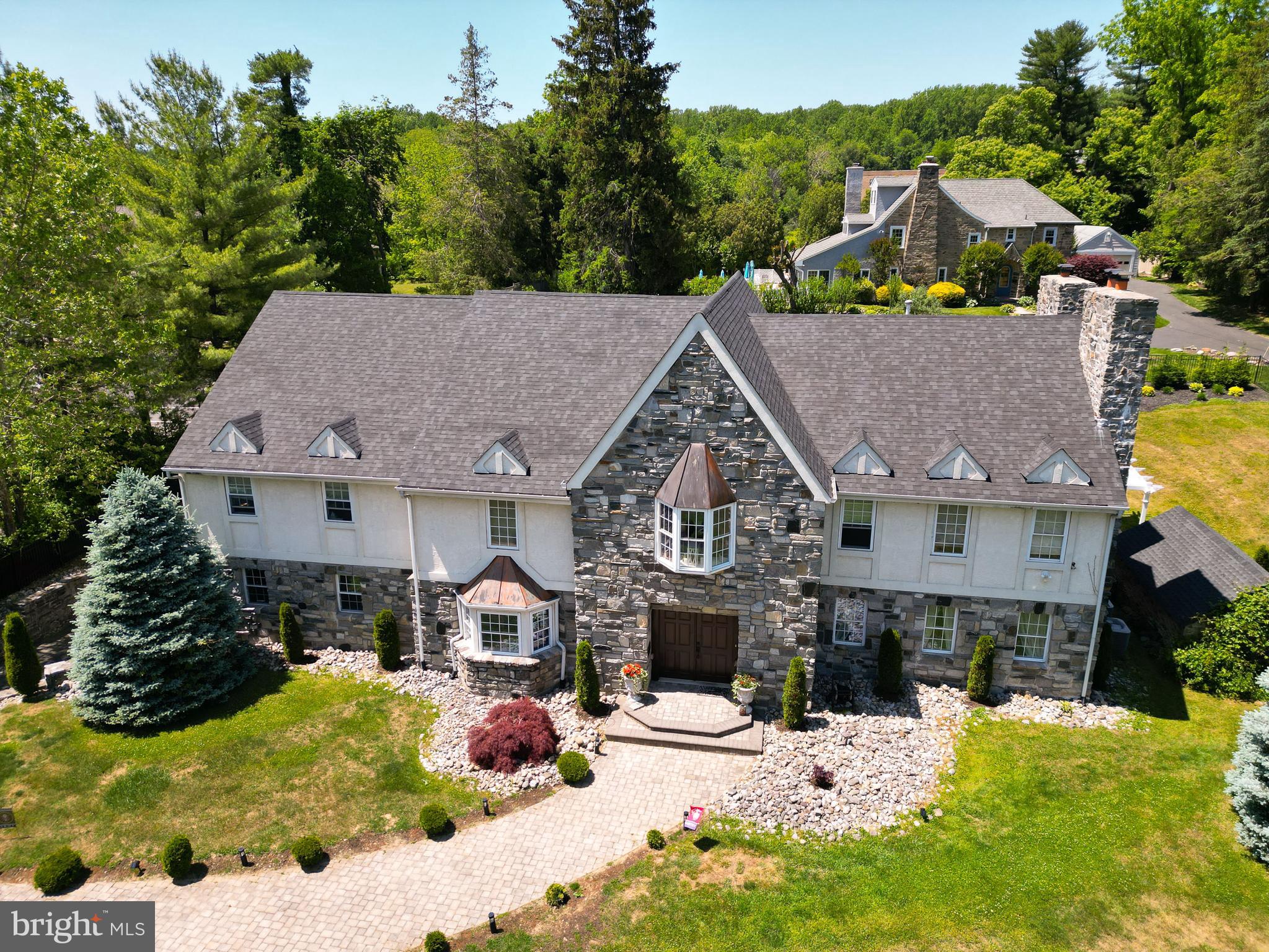 HUNTINGDON VALLEY - Residential