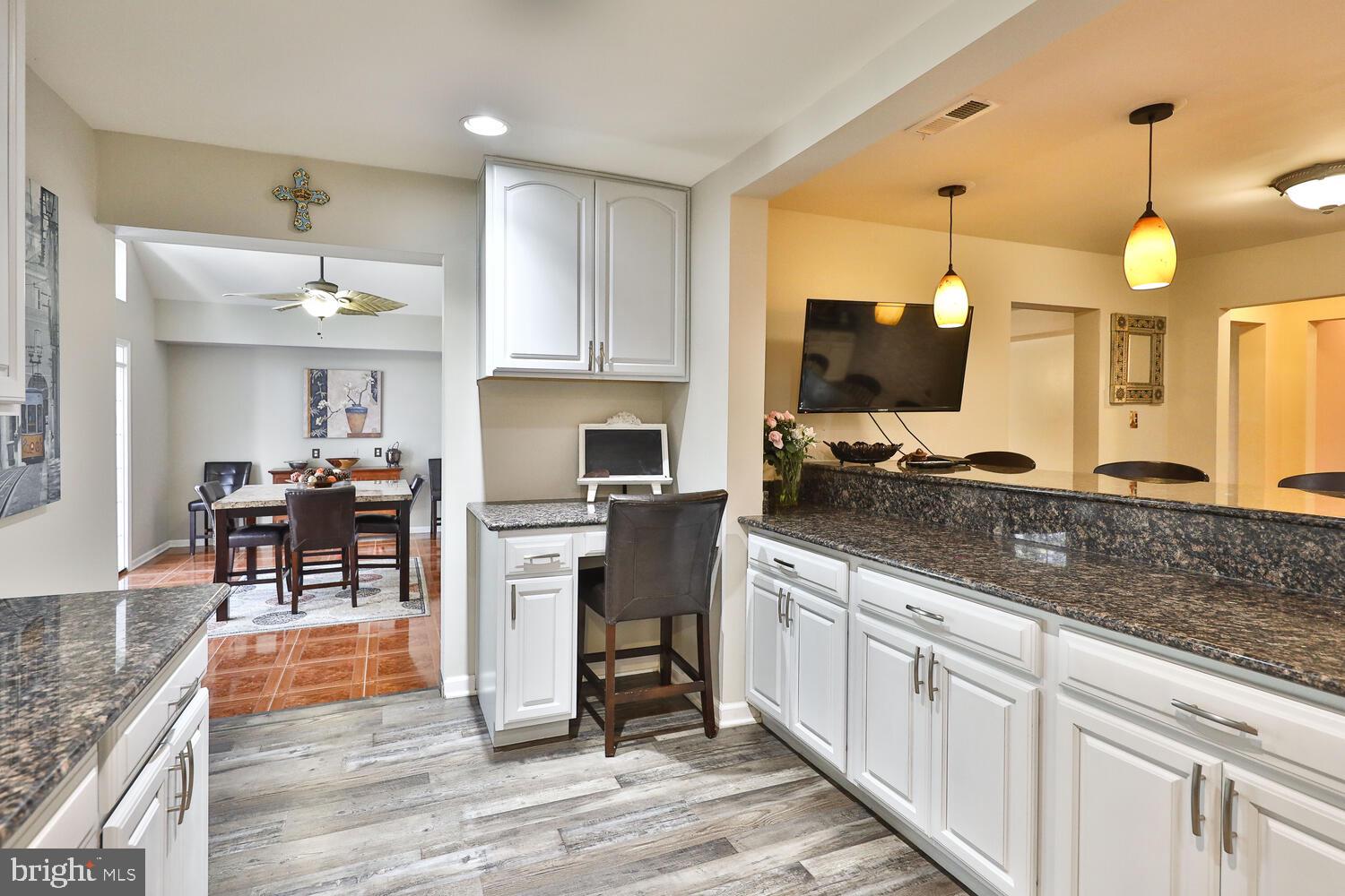 HUNTINGDON VALLEY - Residential