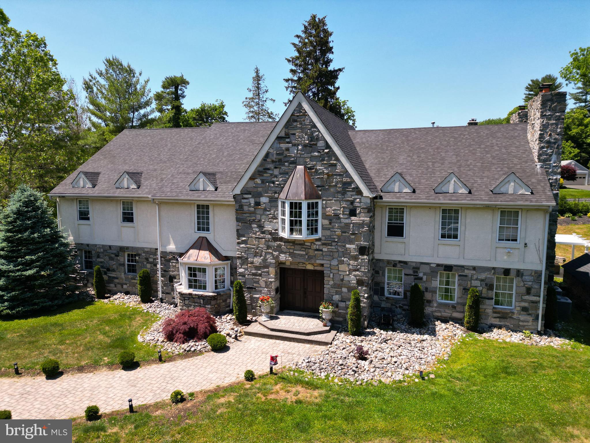 HUNTINGDON VALLEY - Residential