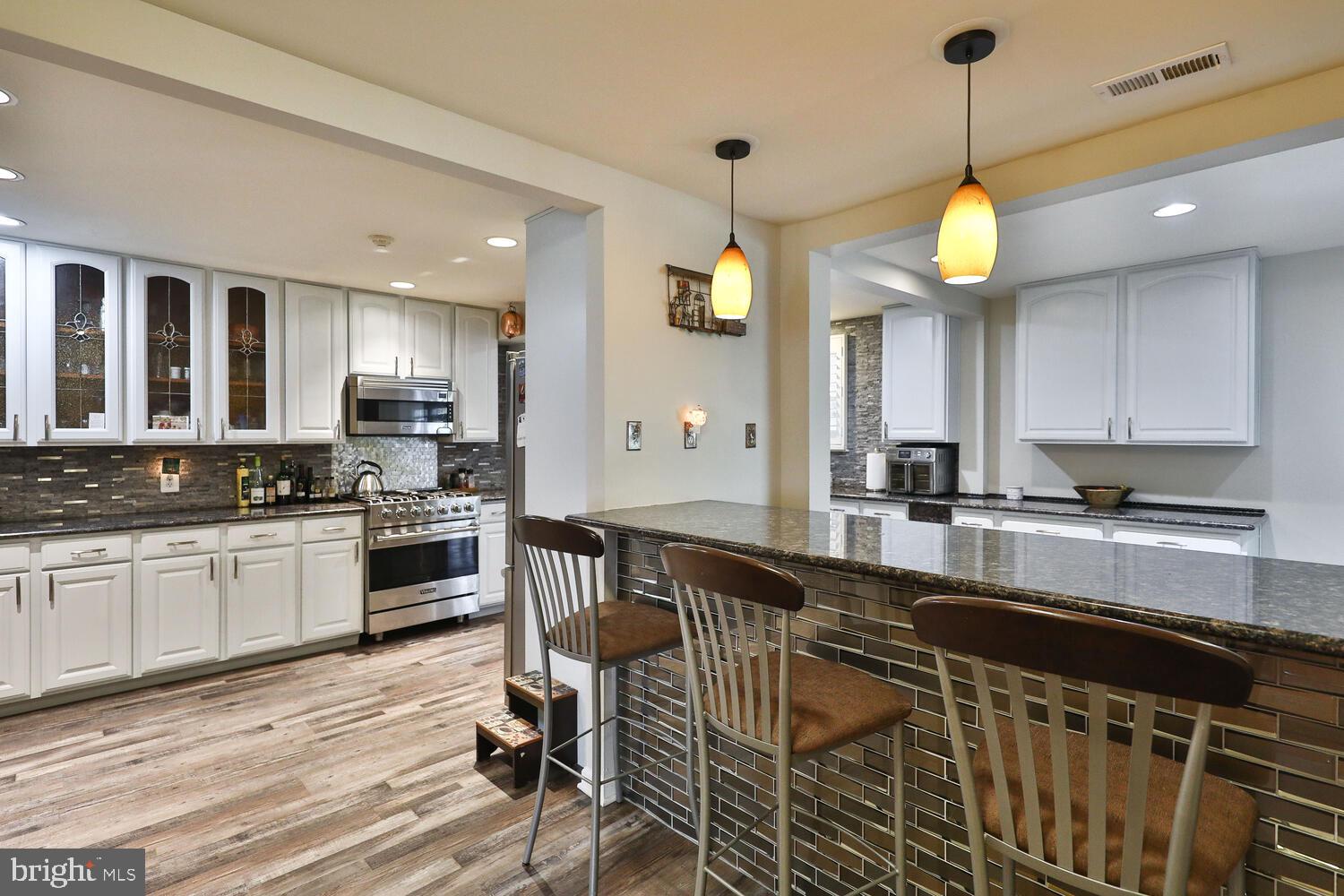 HUNTINGDON VALLEY - Residential