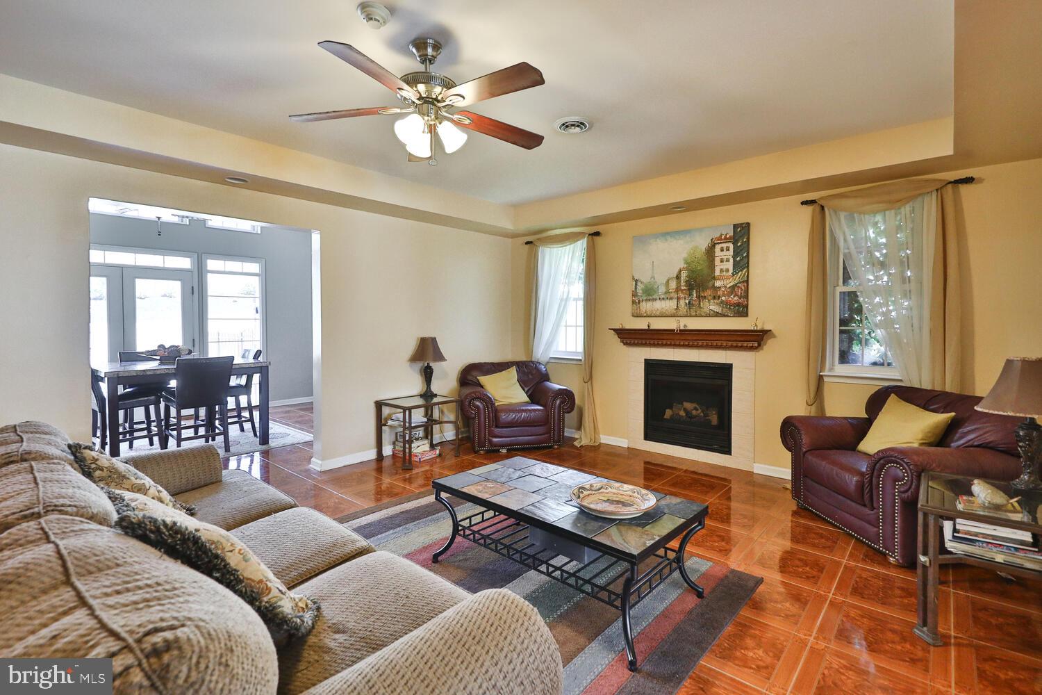 HUNTINGDON VALLEY - Residential