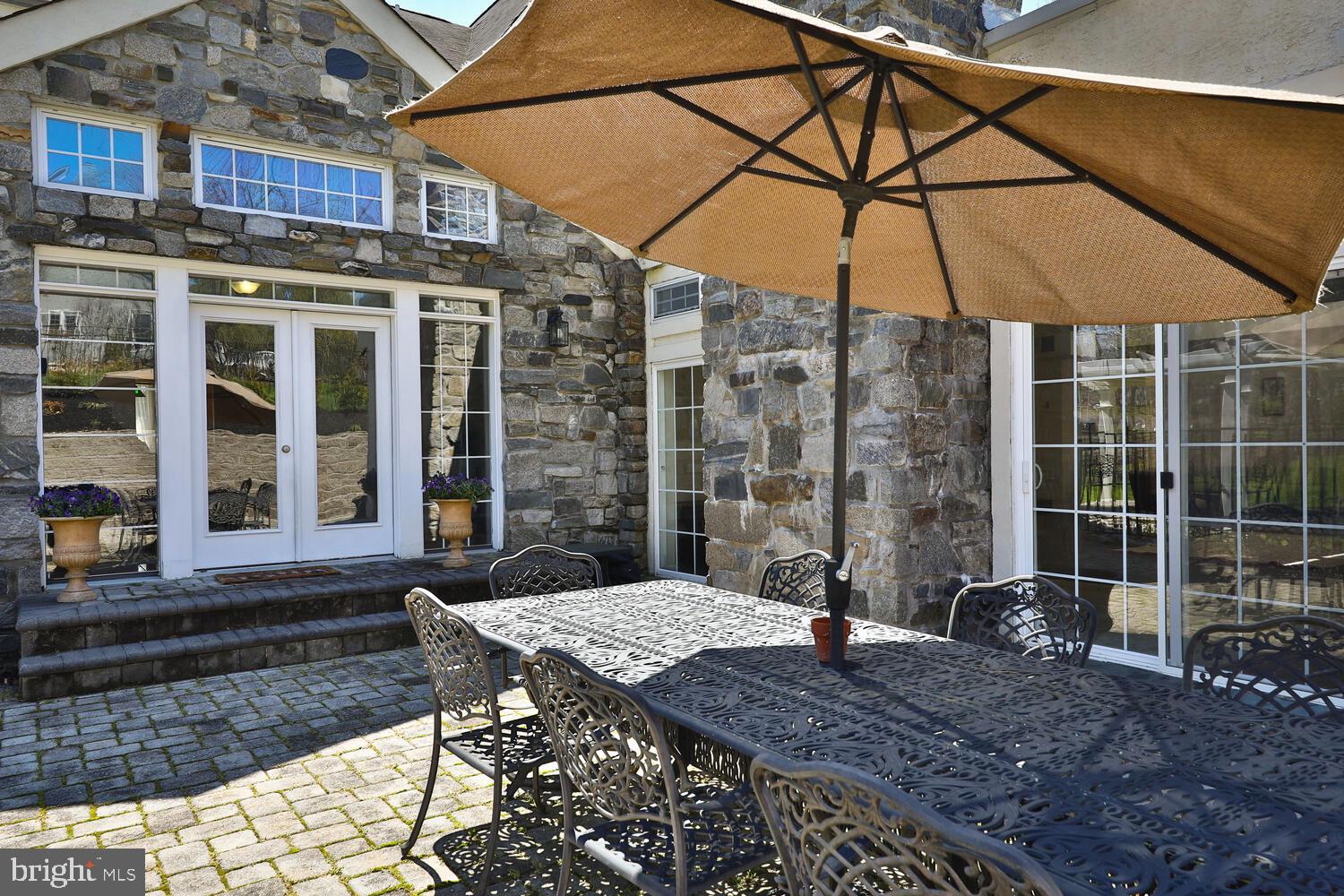 HUNTINGDON VALLEY - Residential