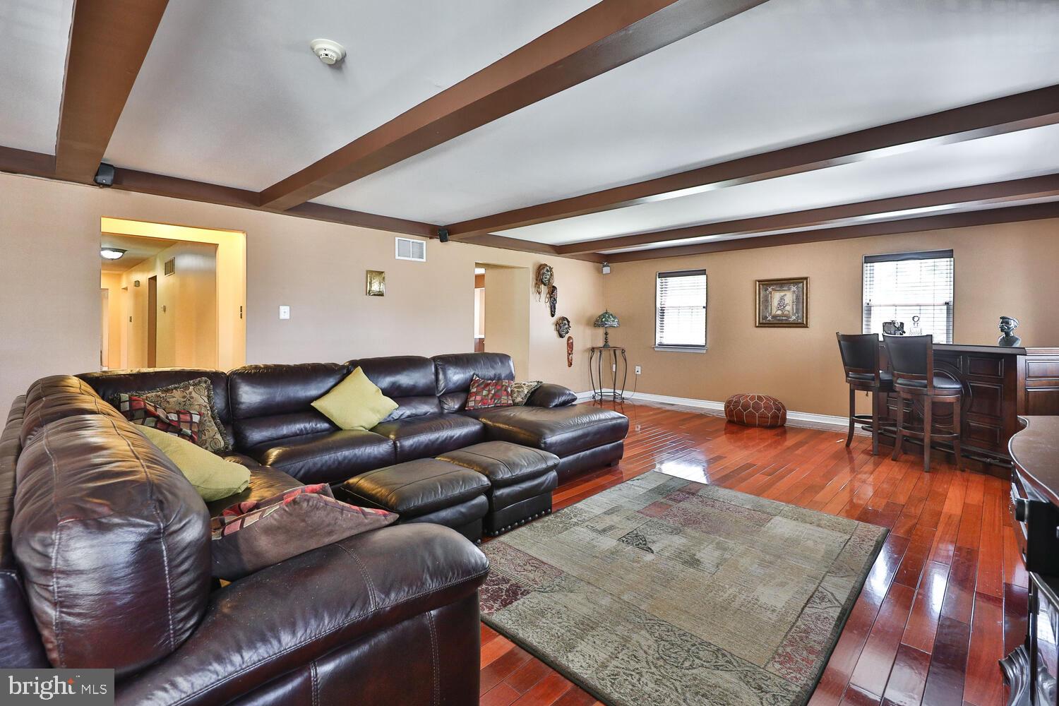 HUNTINGDON VALLEY - Residential