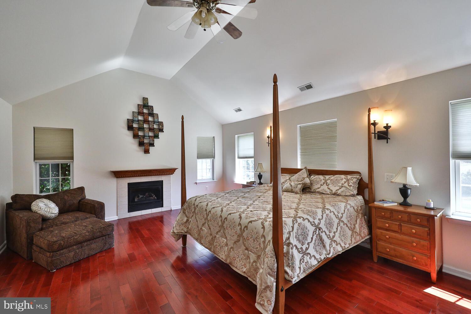 HUNTINGDON VALLEY - Residential