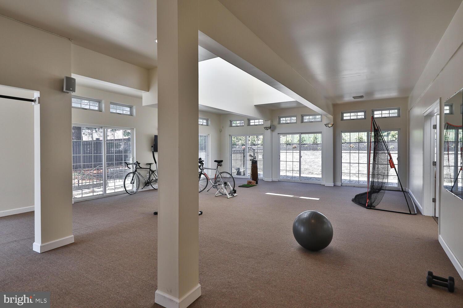 HUNTINGDON VALLEY - Residential