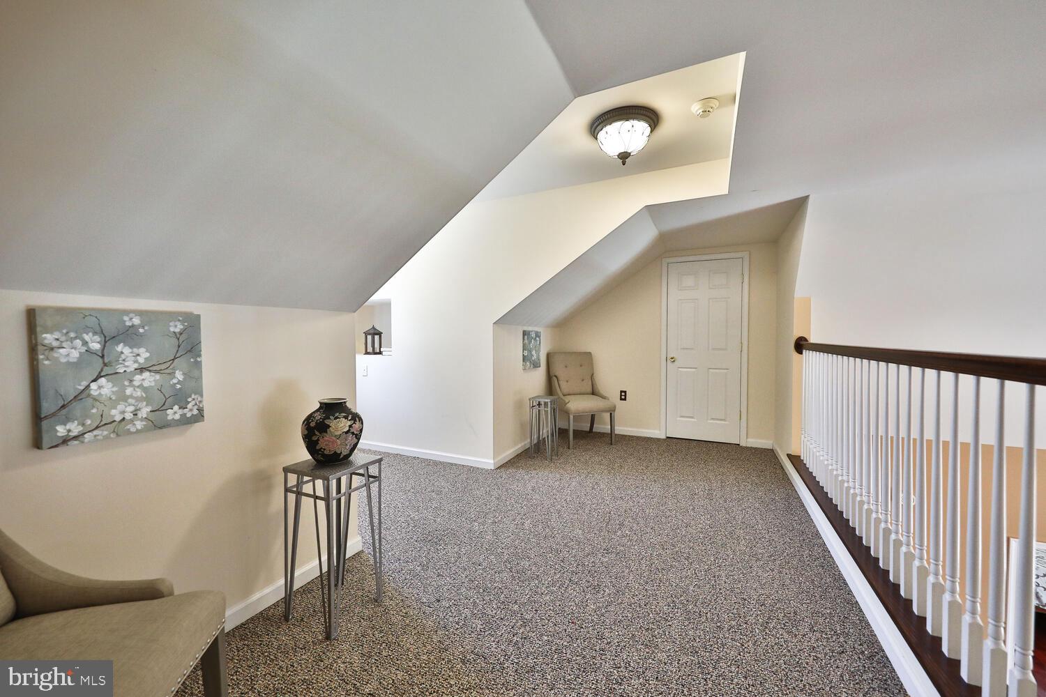 HUNTINGDON VALLEY - Residential