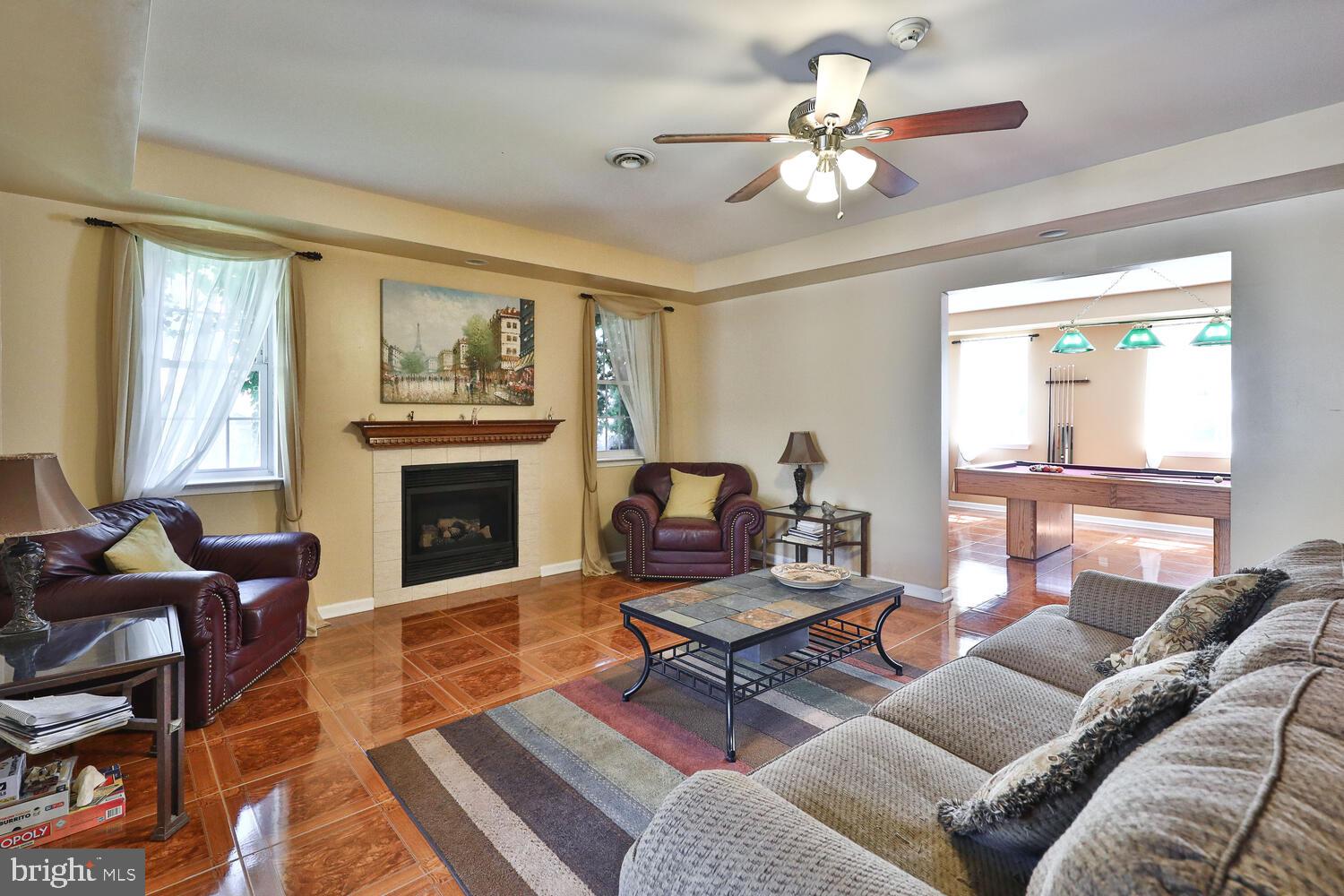 HUNTINGDON VALLEY - Residential