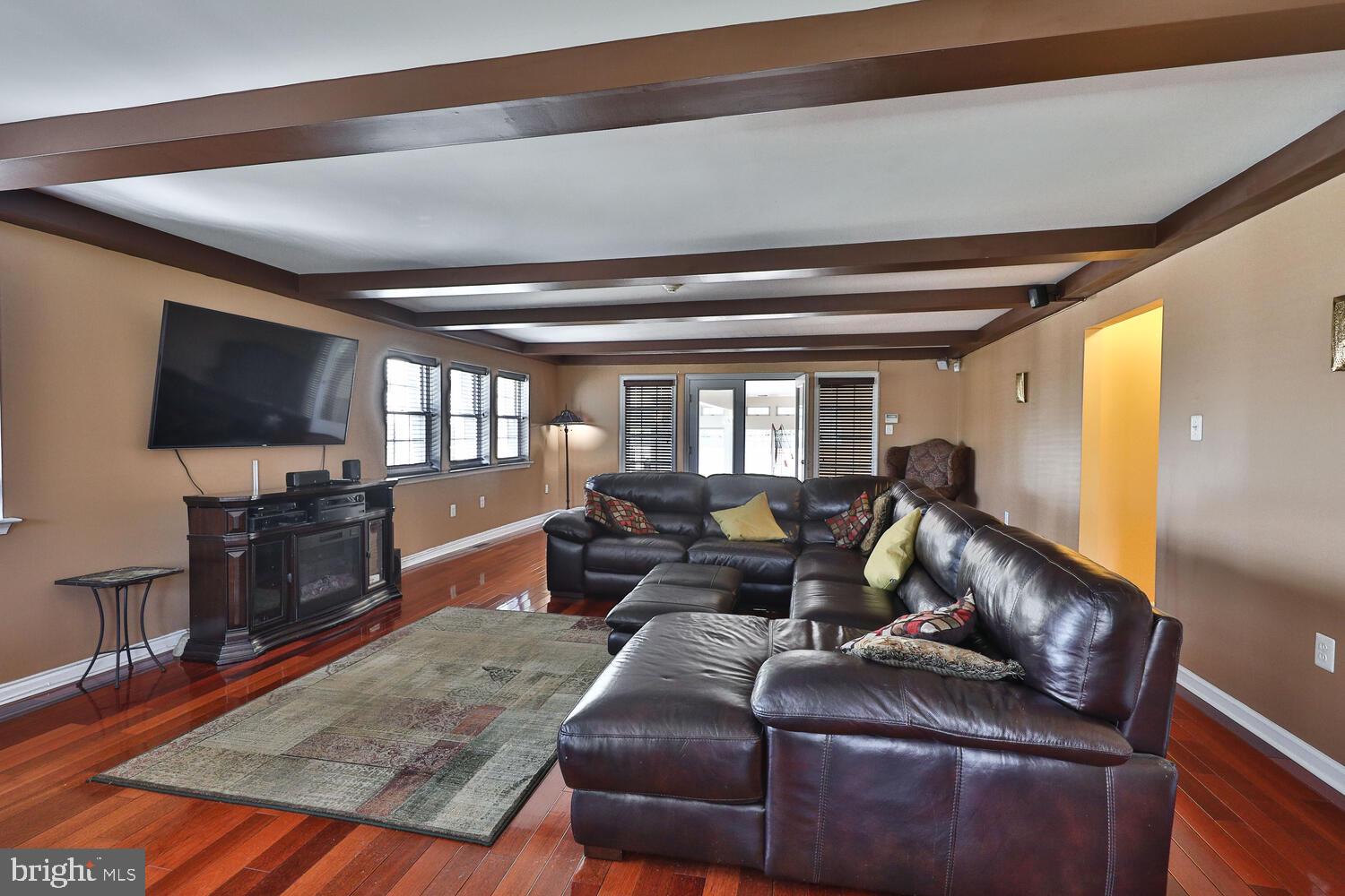 HUNTINGDON VALLEY - Residential