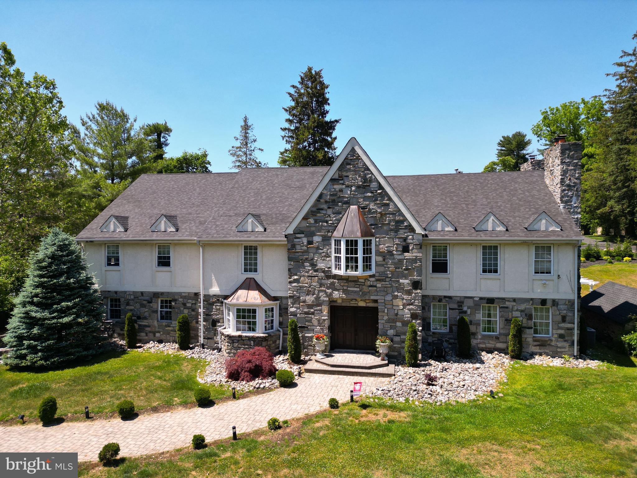 HUNTINGDON VALLEY - Residential