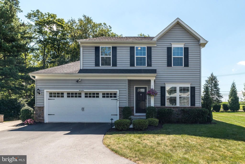 Photo of 1939 Penngrove Terrace, LANSDALE, PA 19446 (MLS # PAMC2159306)