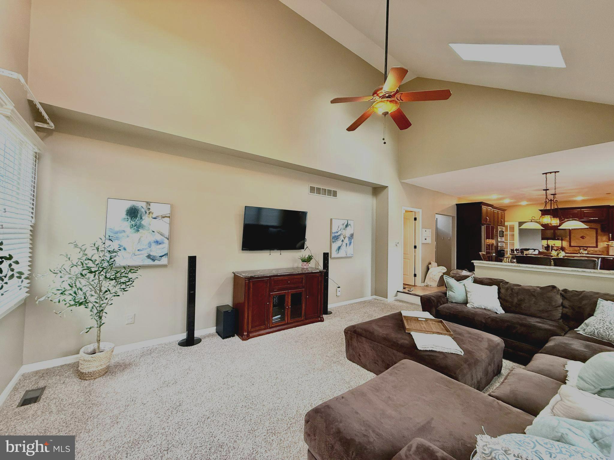 NORTHAMPTON CROSSG - Residential