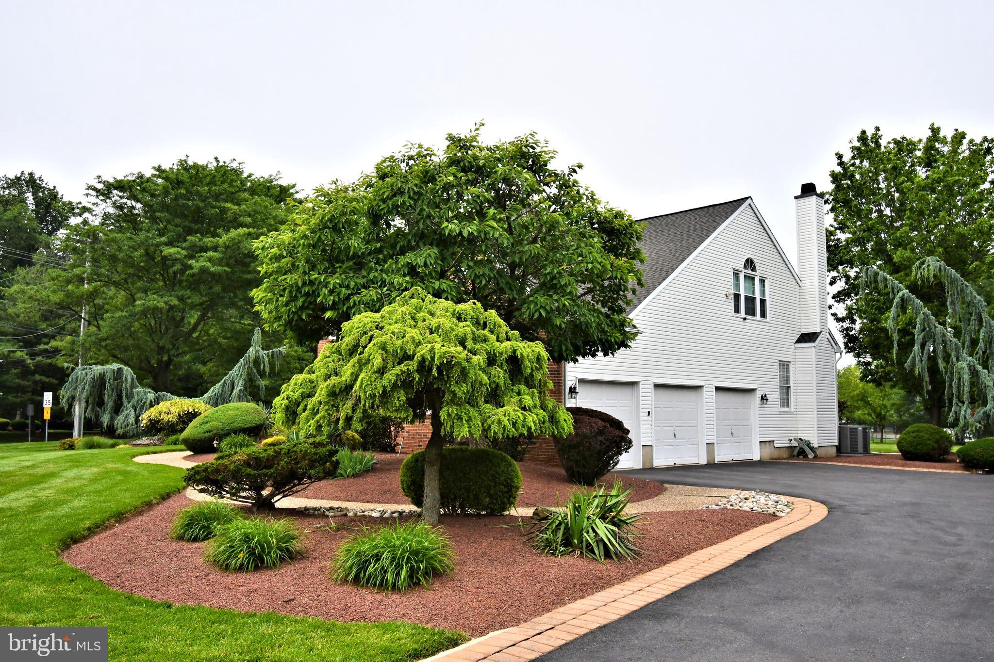 NORTHAMPTON CROSSG - Residential